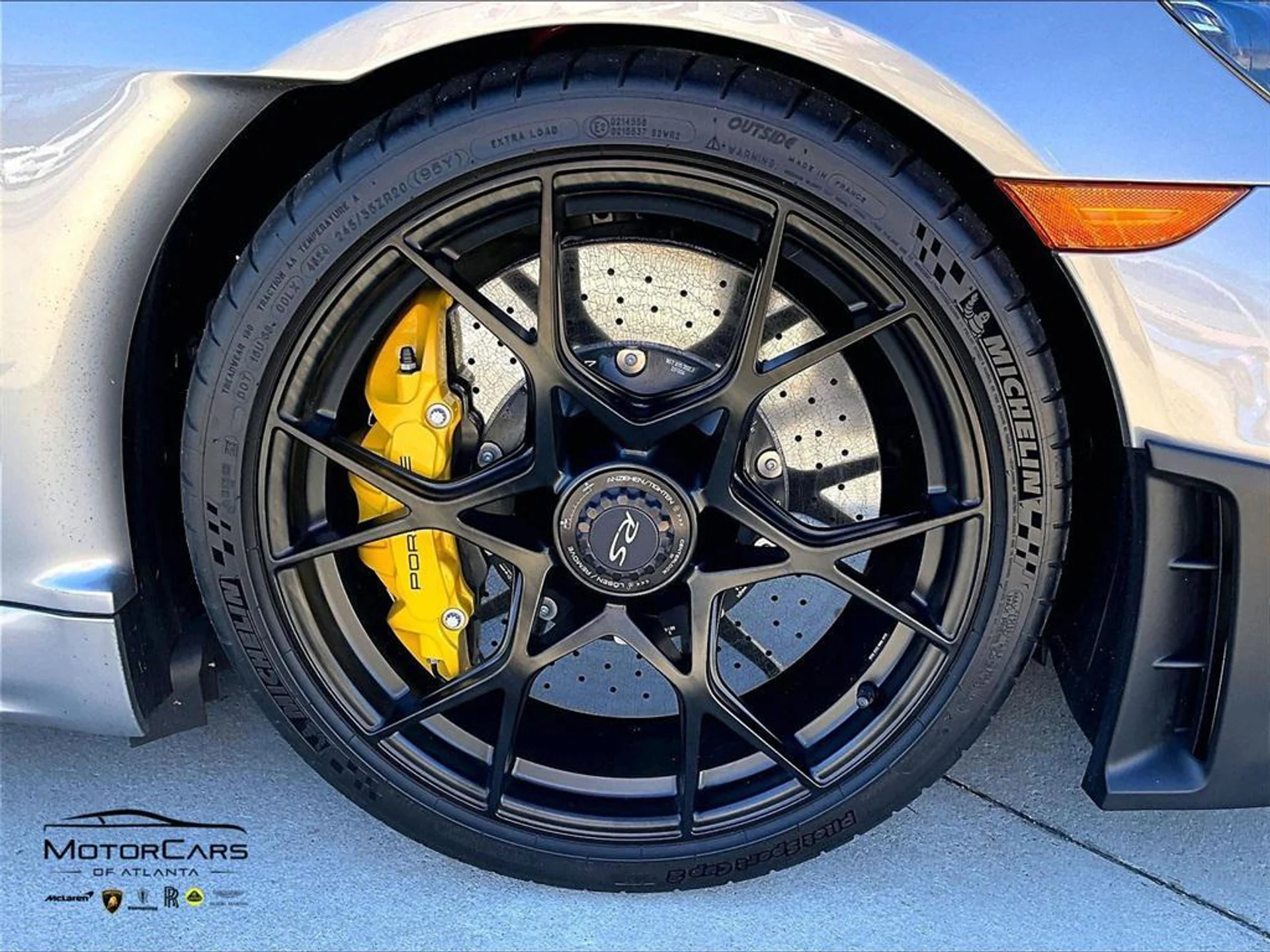 mph027_2716075626_Yg_P35_YM_9e_Vn_El_Ow_Hn_Bq_Iv_H_Wb3_VM_6b9f20460a