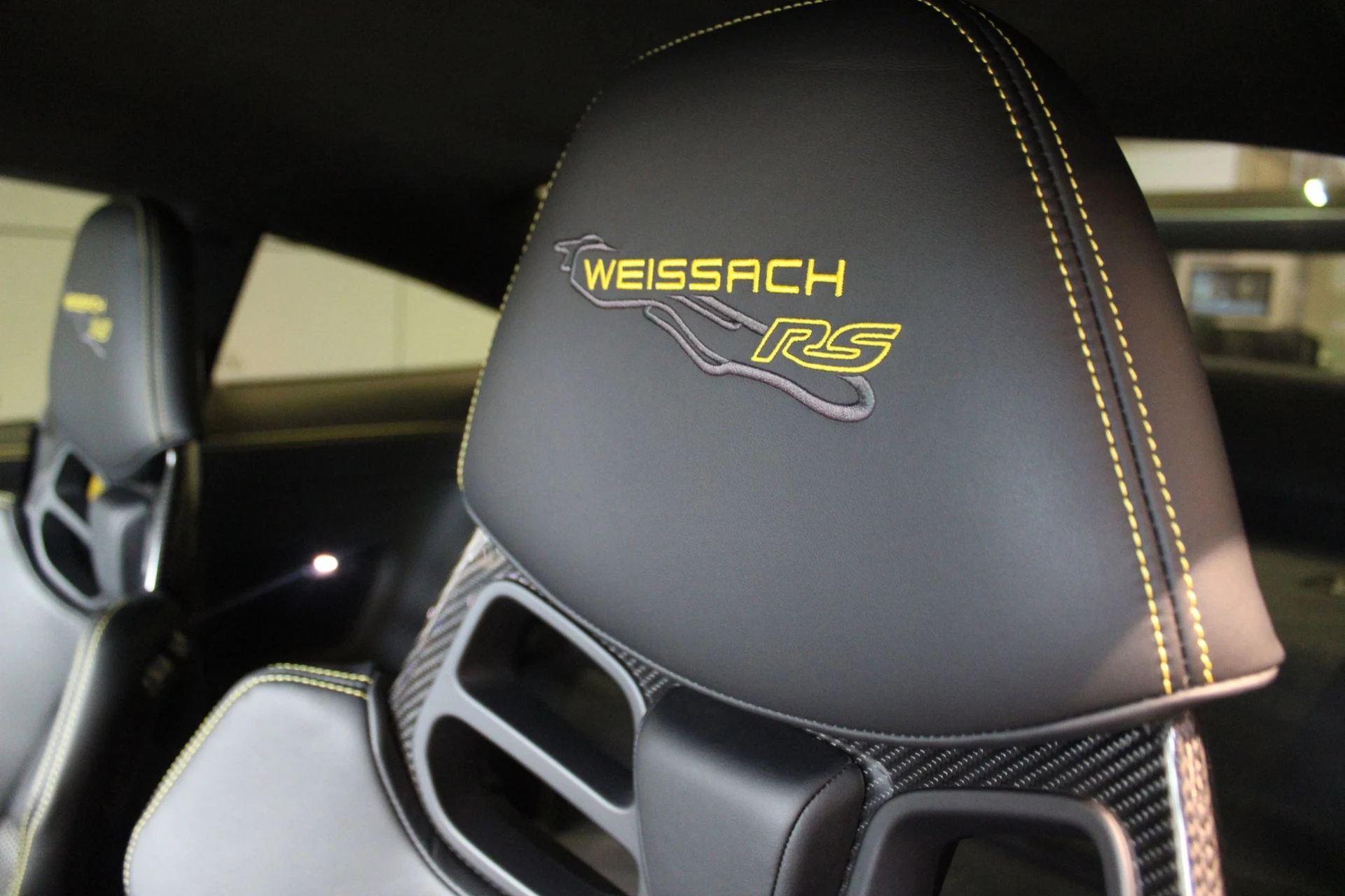 mph027_2717958370_abe52f1e34824d9427c391bef85824e5x_e47c771ae2