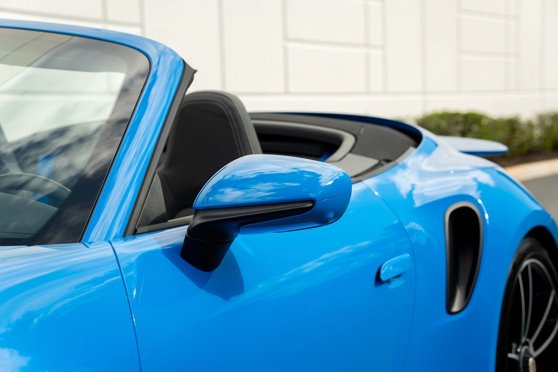 mph027_2731130653_Used_2023_Porsche_911_Turbo_S_1759285627_c29a4c0eed