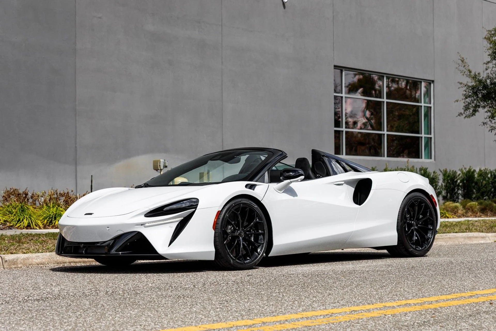 mph027_273331322_658_p28_l_ad2467bebb