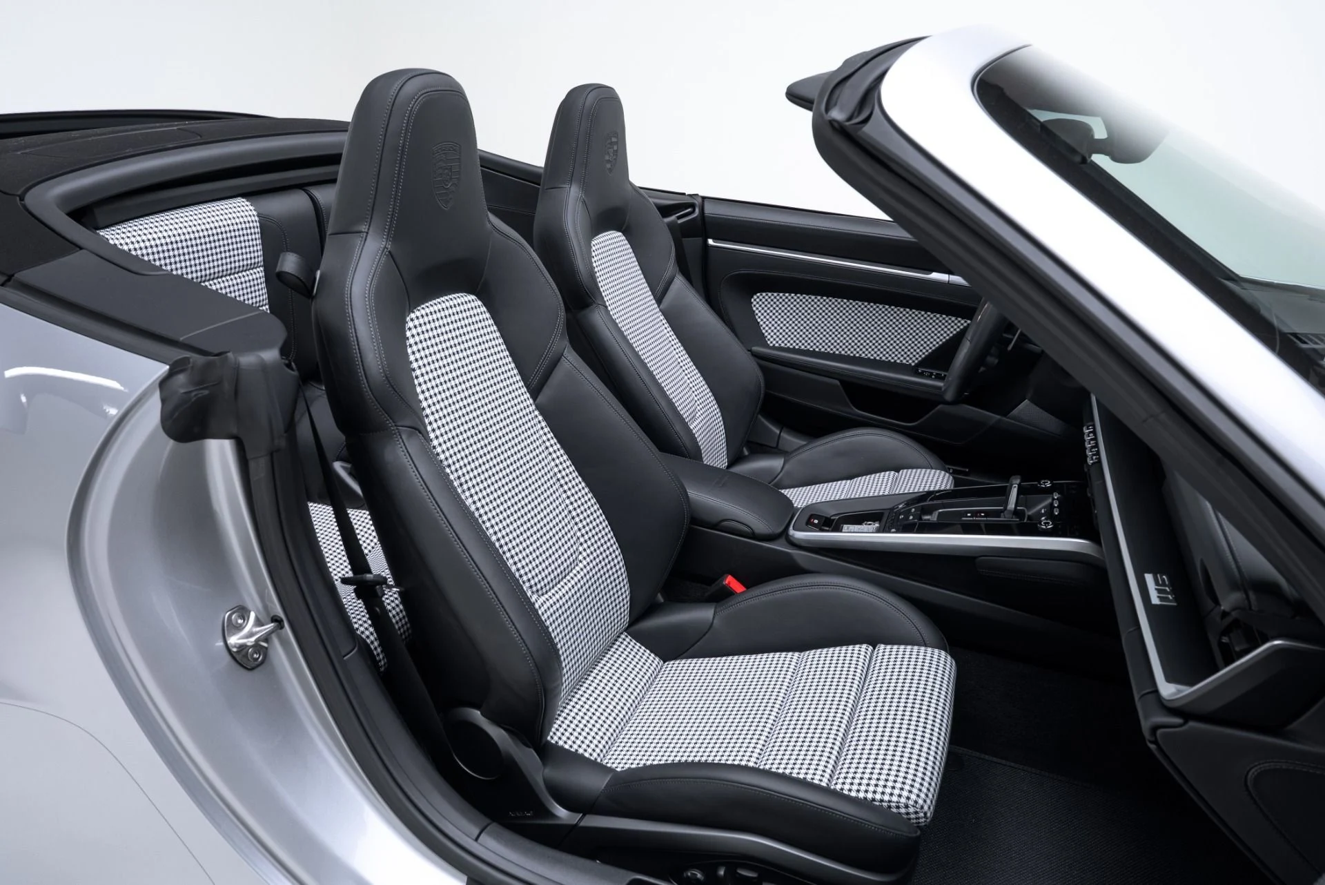 mph027_2745599420_Used_2025_Porsche_911_Turbo_S_1772494220_dc1472d3d5