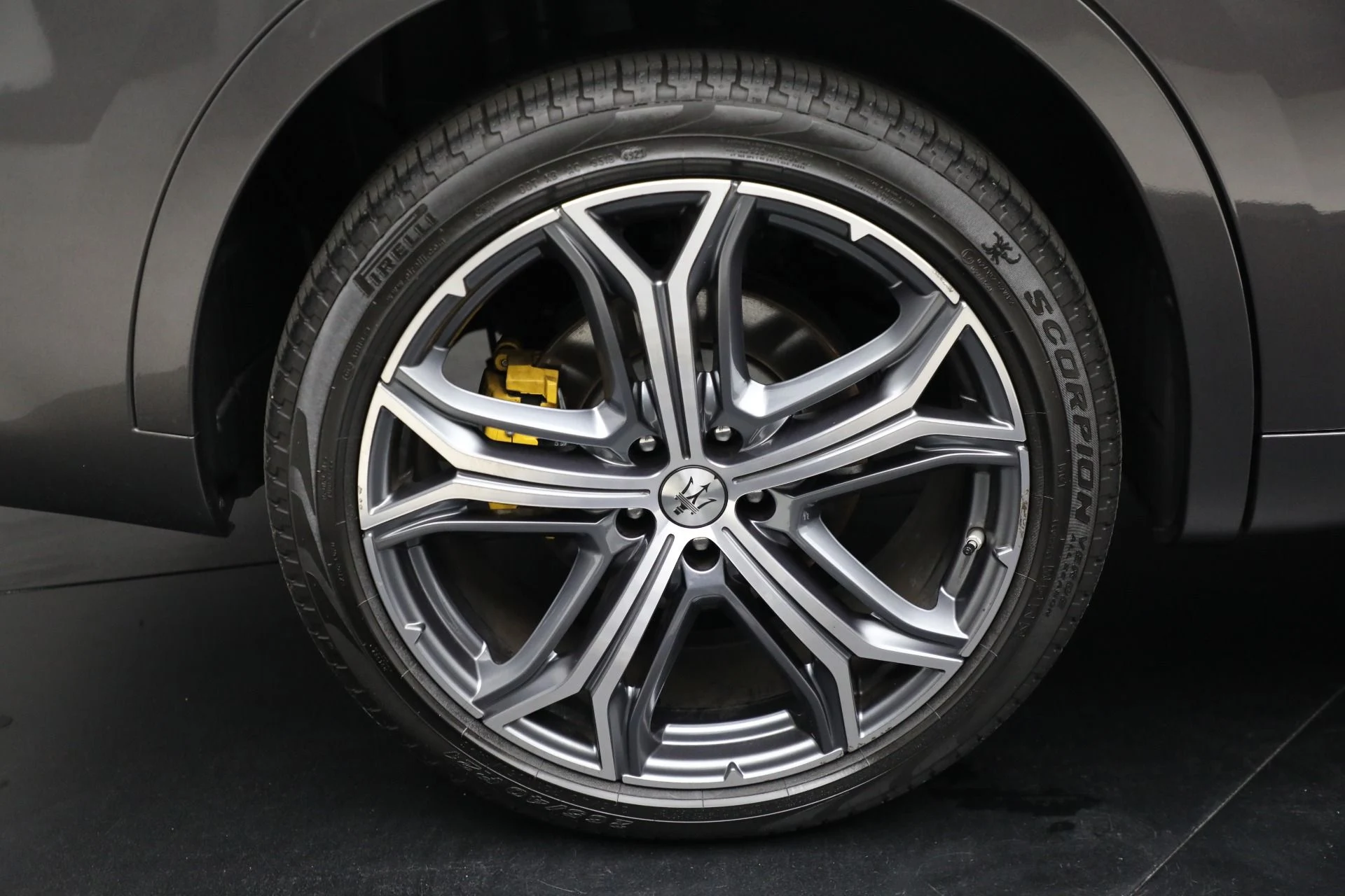 mph027_274720443_Used_2022_Maserati_Levante_GT_c514c9af4c