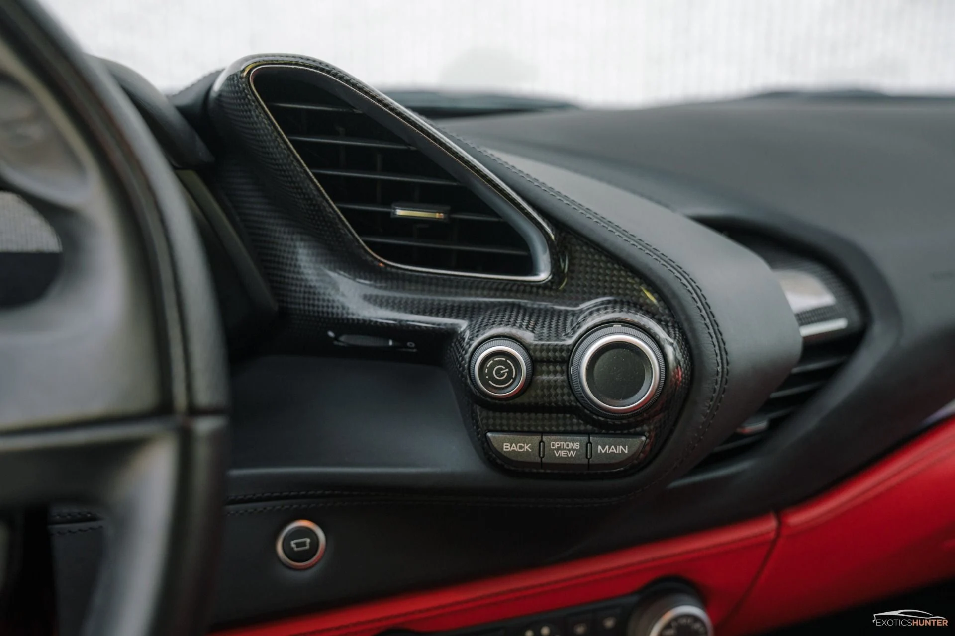mph027_2757143925_Used_2016_Ferrari_488_GTB_w_Carbon_Dash_Inserts_Carbon_Driver_Zone_Titanium_Exhaust_1751923370_adf2bb9e4f