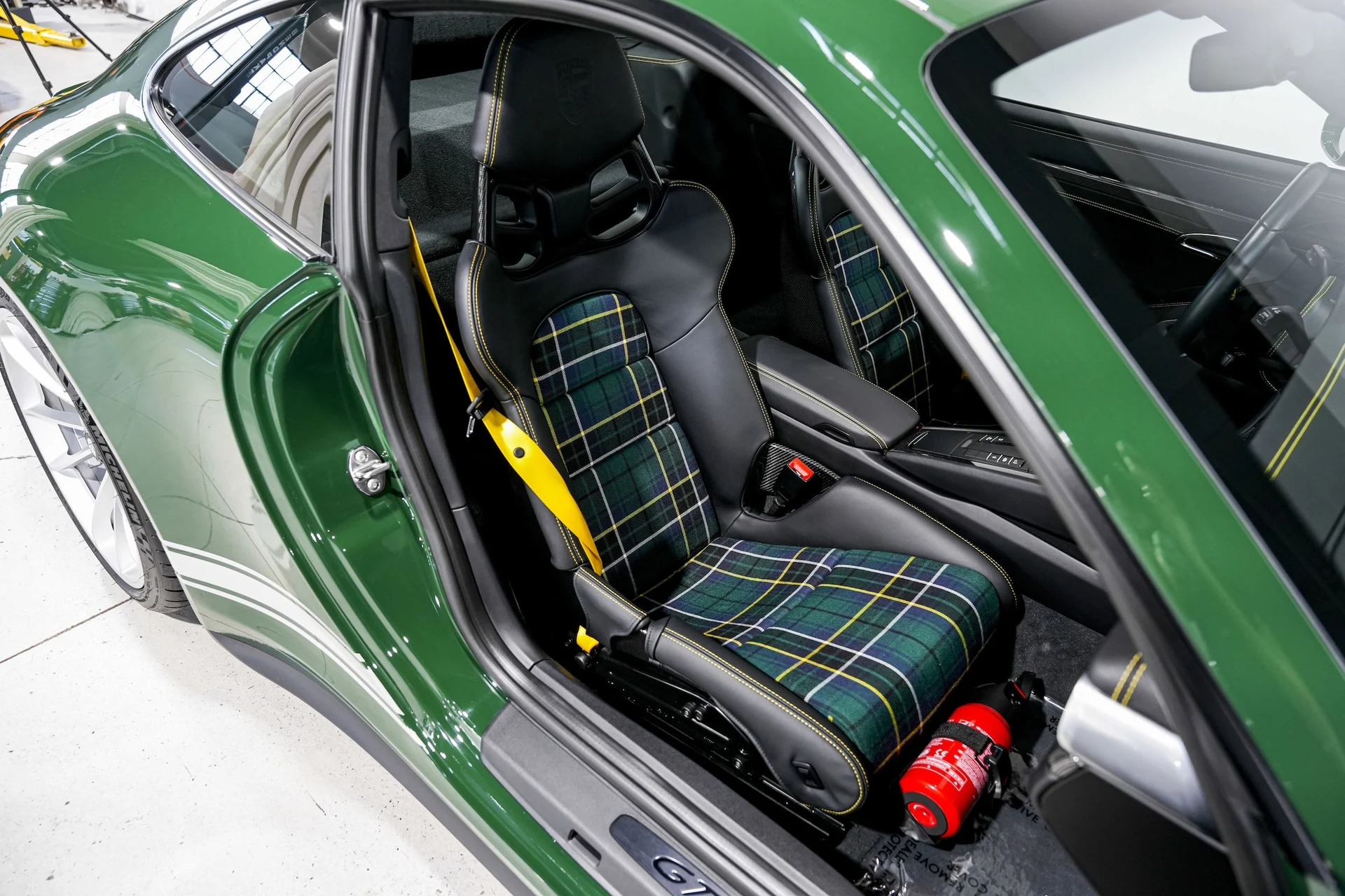 mph027_2759033582_c0a107b3feea17147c341fd0b60c7c96x_edf7790917