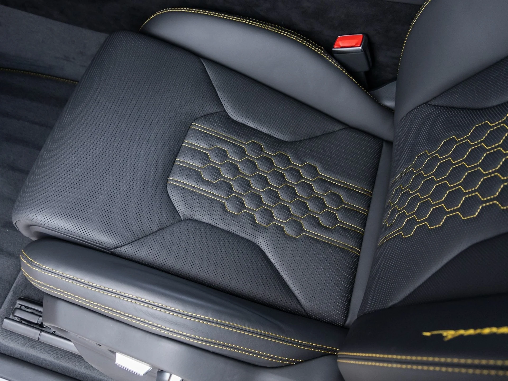 mph027_2762248310_28_f9b2a33e7e