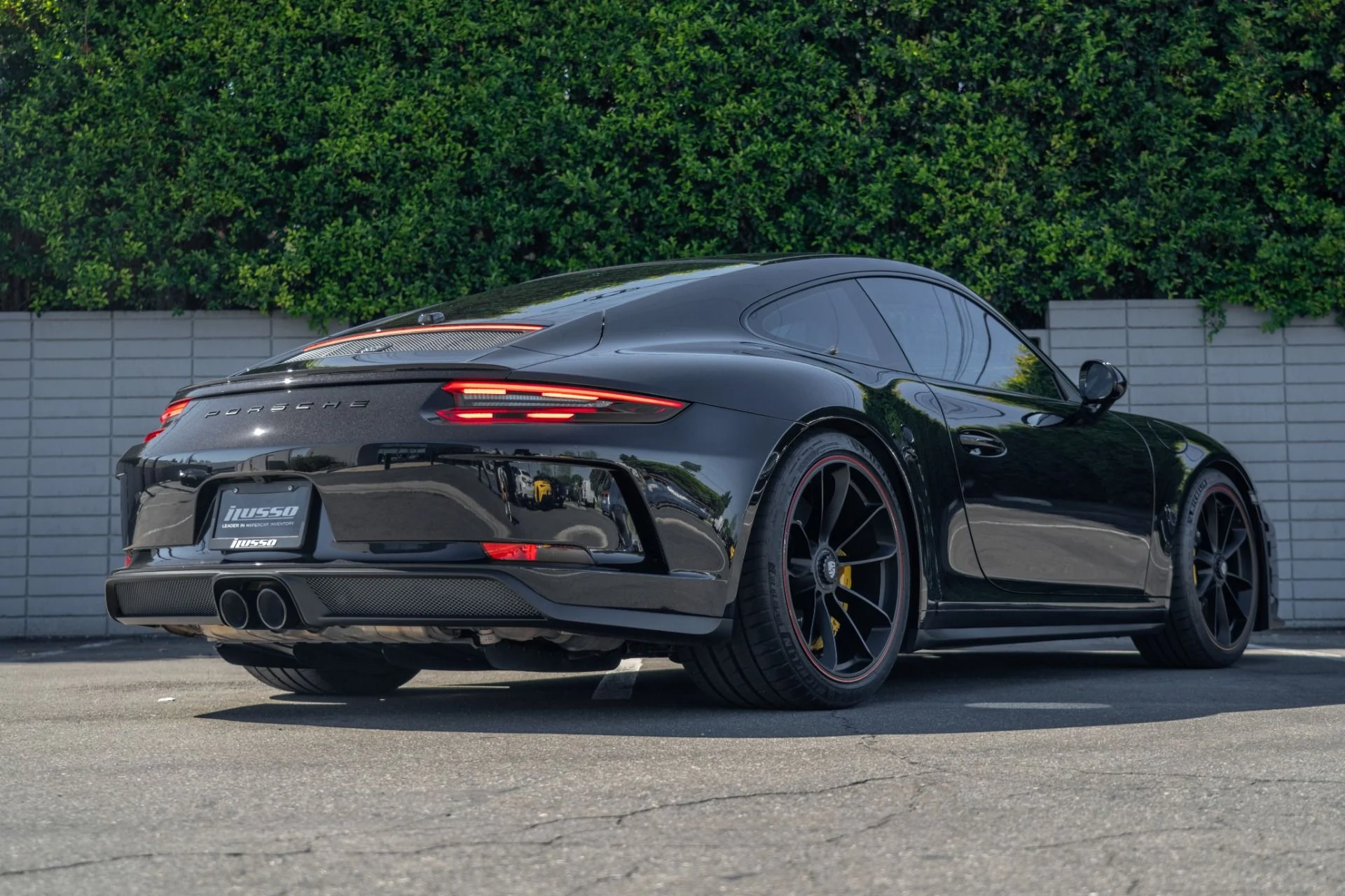 mph027_2767330398_Used_2019_Porsche_911_GT_3_Touring_1760739236_70a9316a11