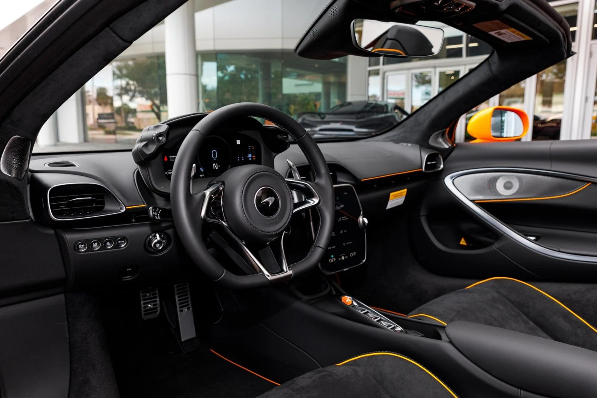 mph027_2768671354_636_p28_l_03bded93bc