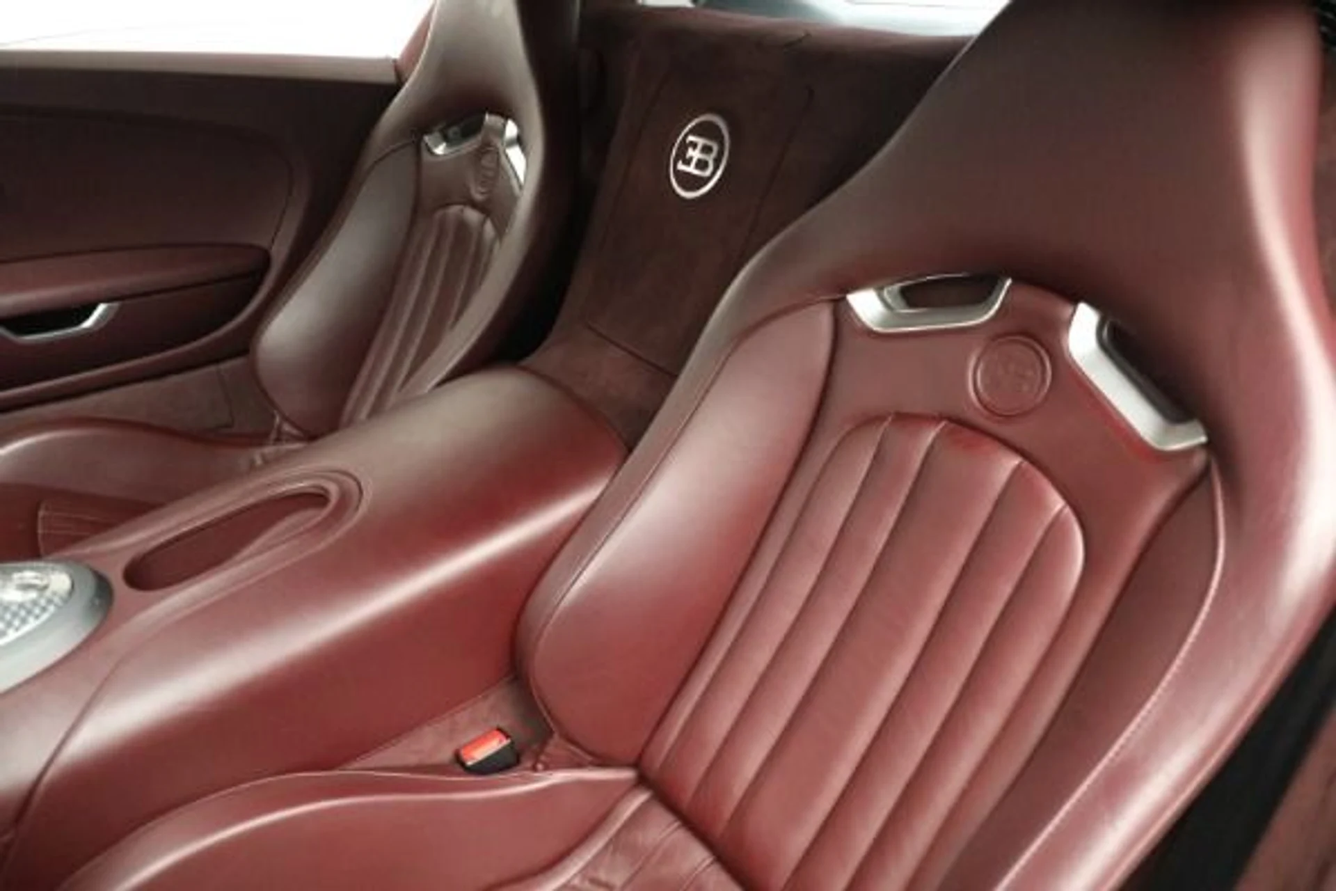 mph027_277364962_Used_2006_Bugatti_Veyron_164_c3568ded2c