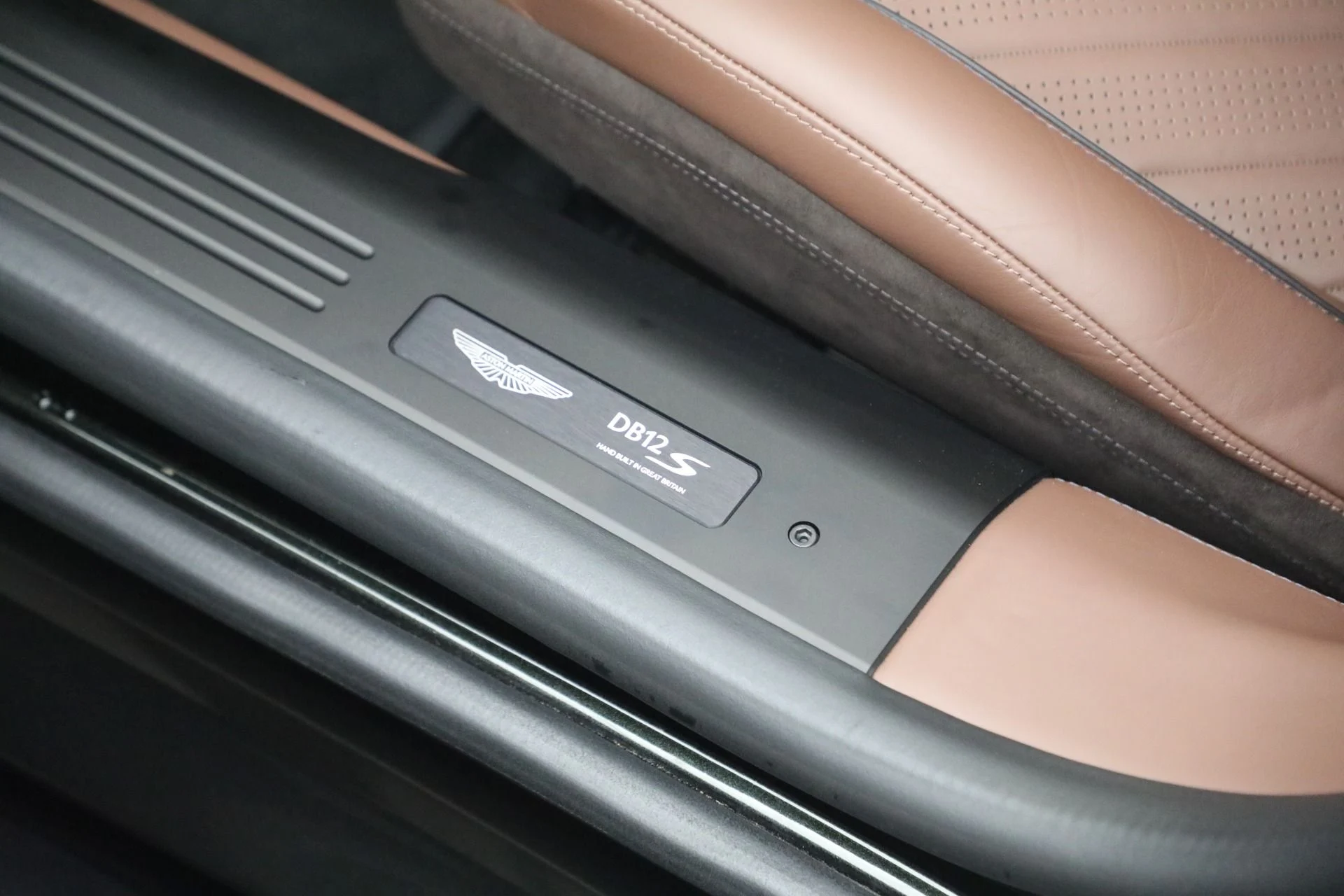 mph027_2776887219_New_2026_Aston_Martin_DB_12_S_Volante_1787328919_f231708e29