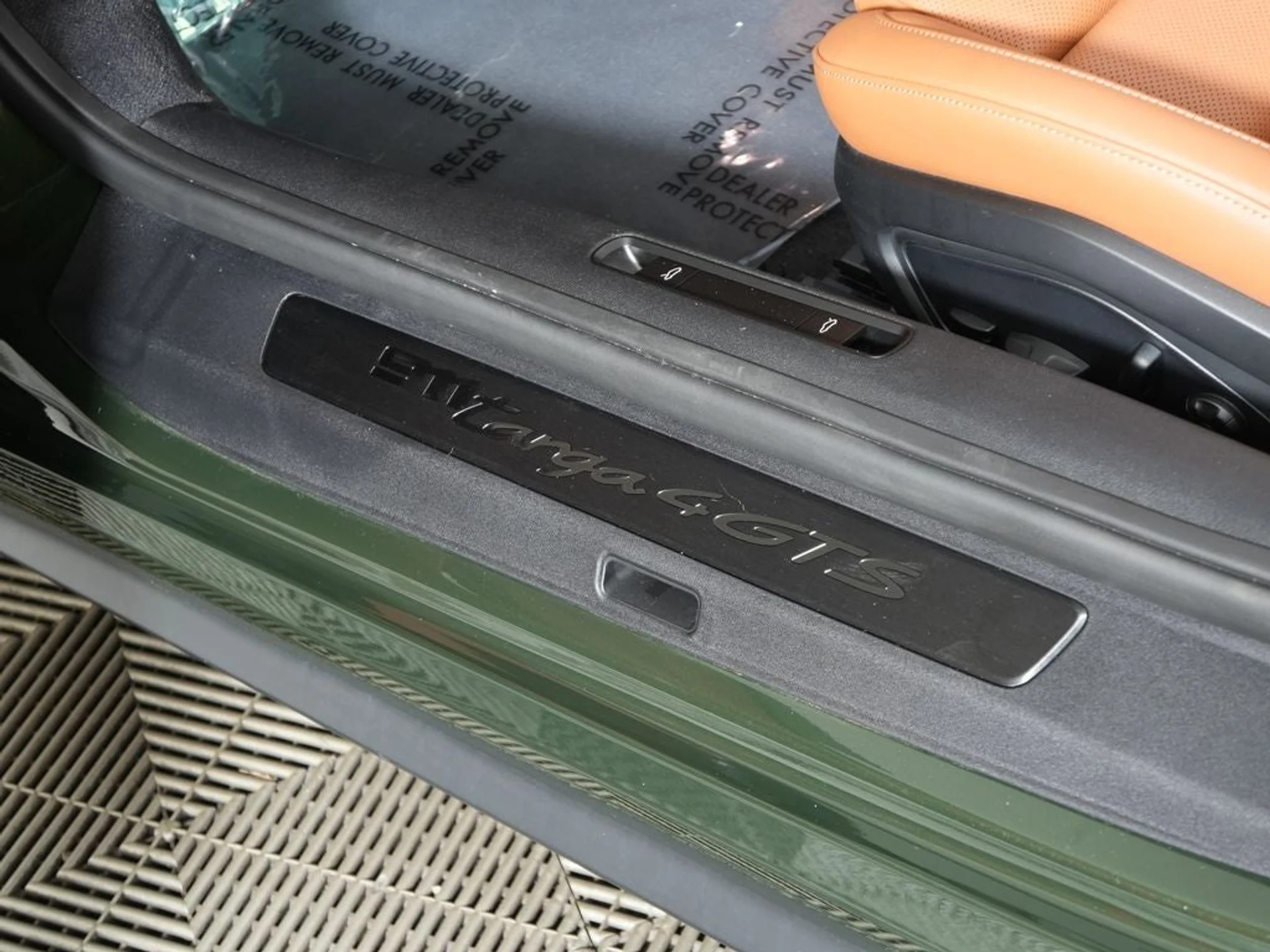 mph027_2777025043_28_e526cd9eb8