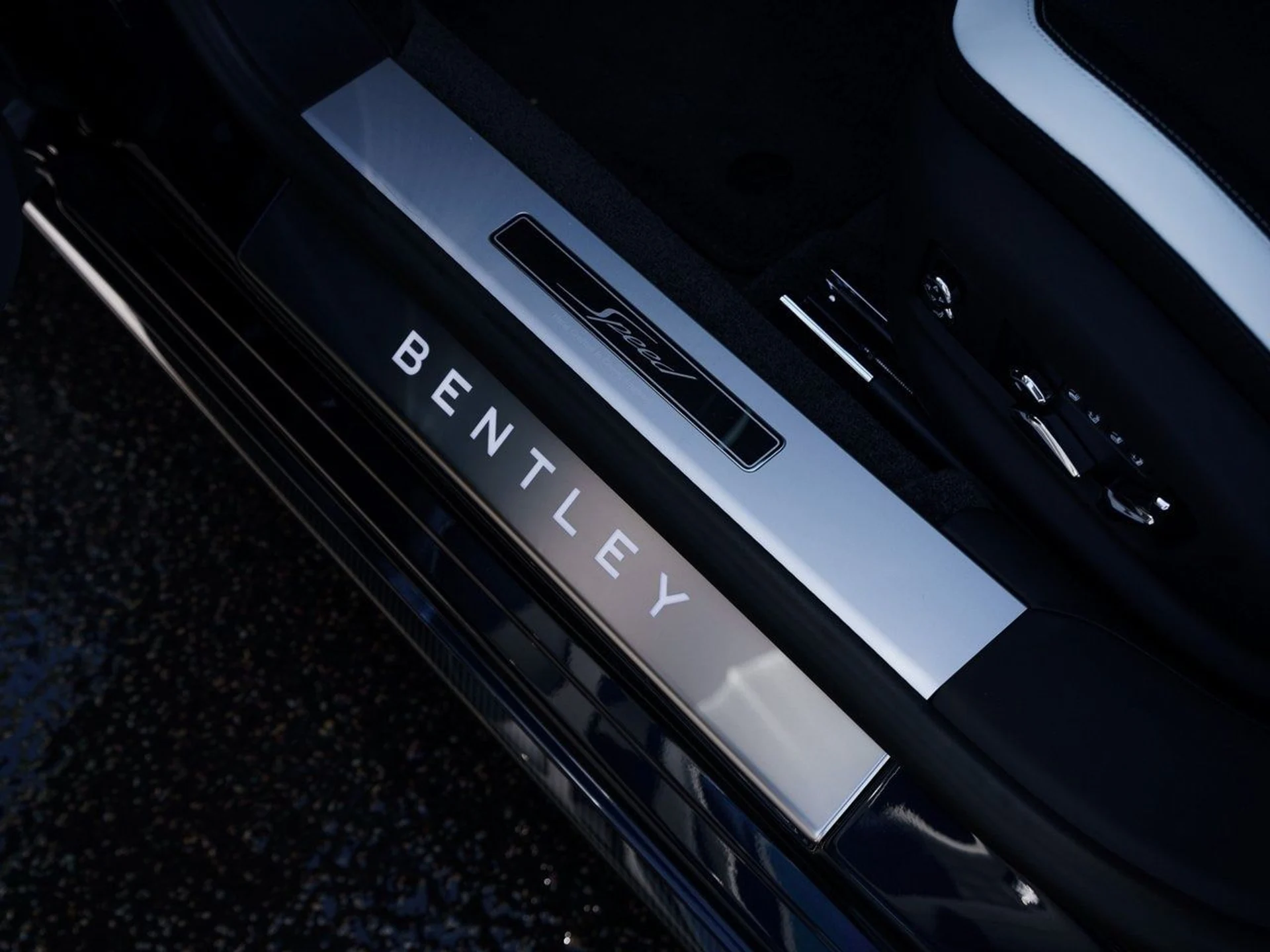 mph027_2778561248_492a52a881d2de71ae2be4ad07498457x_2f94ad1437