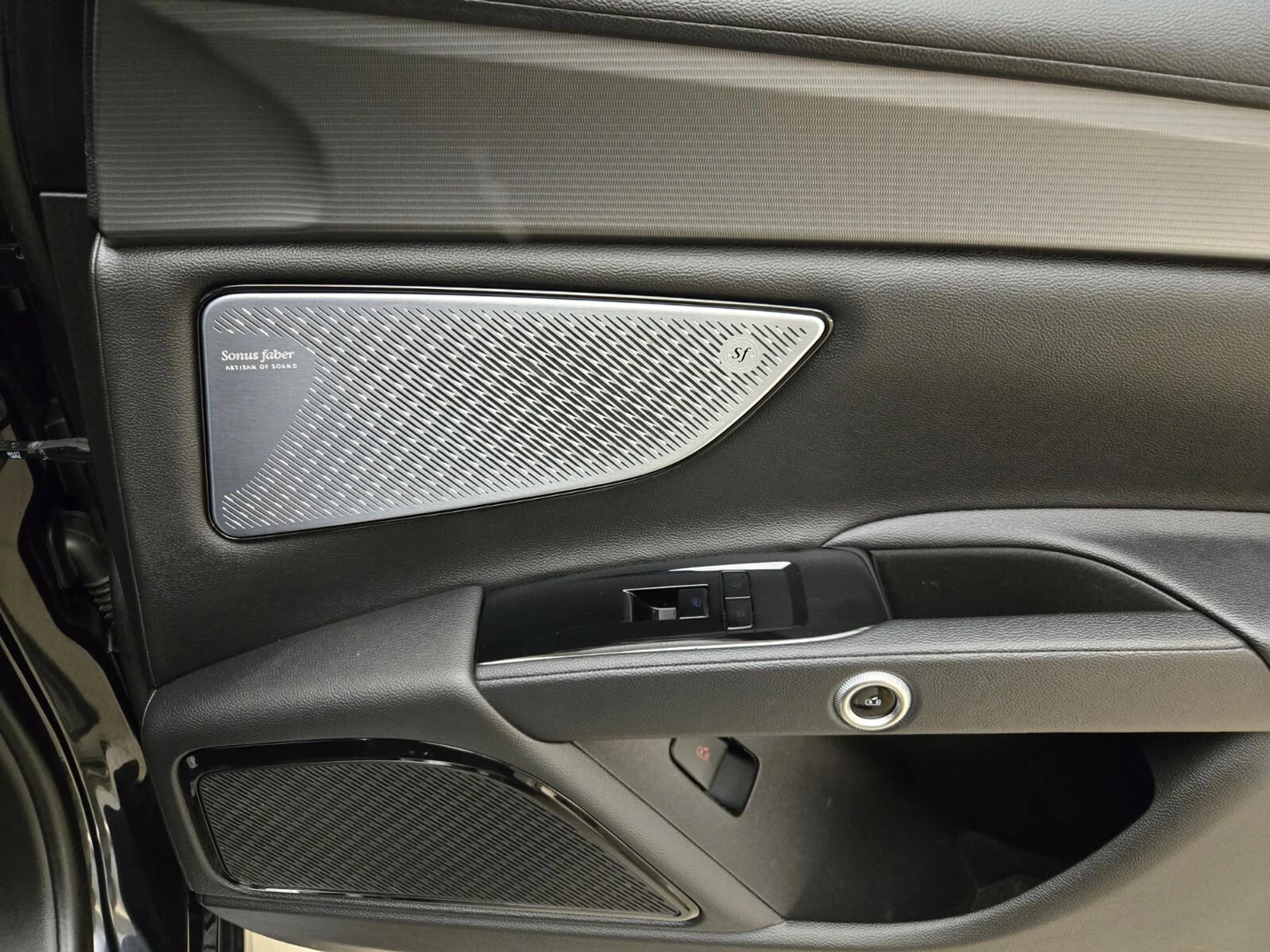 mph027_2780869743_Used_2024_Maserati_Grecale_GT_1765436382_757b8ed18c