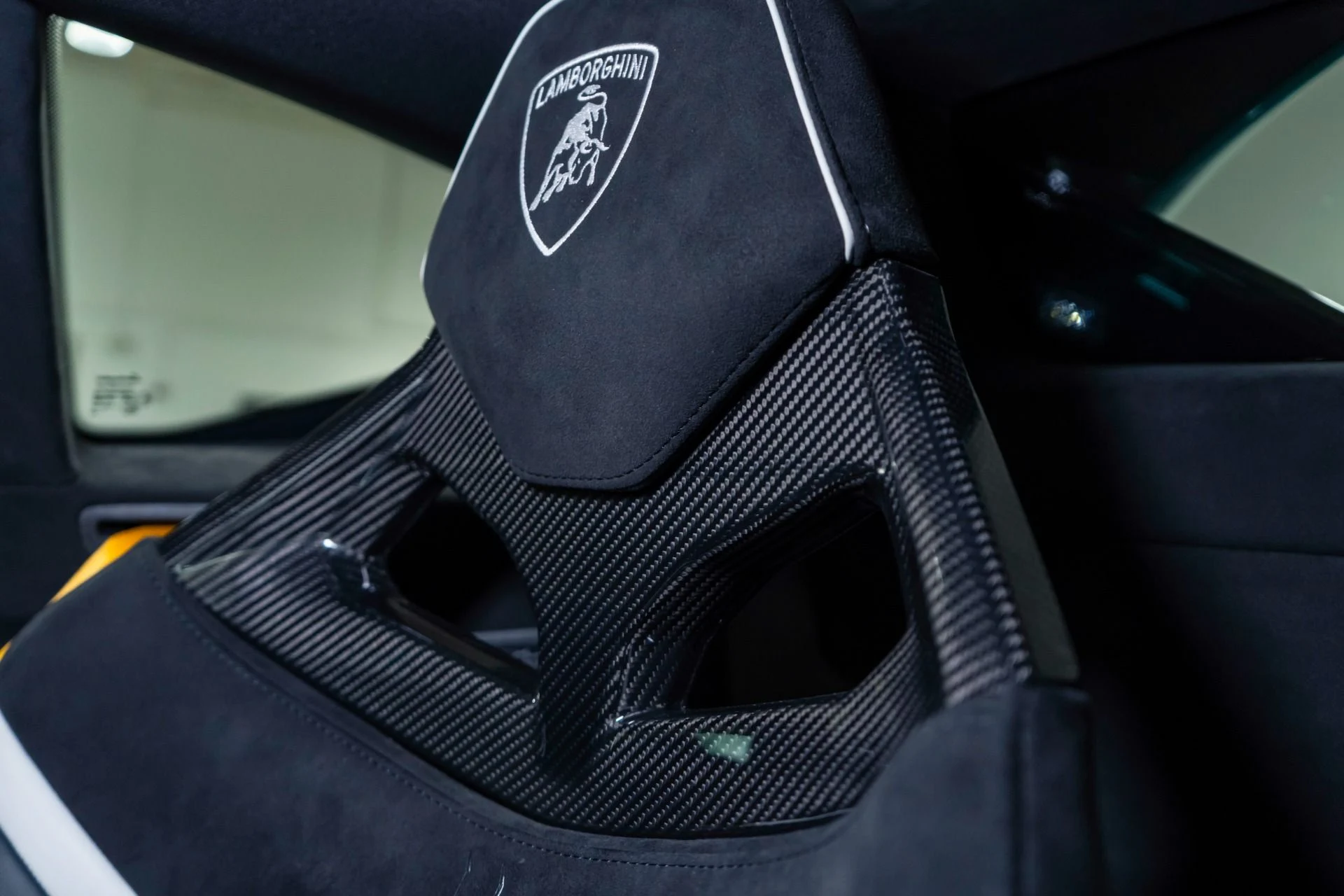 mph027_278133262_Used_2023_Lamborghini_Huracan_Tecnica_Ad_Personam_Blu_Glauco_1770773023_8ee2675288