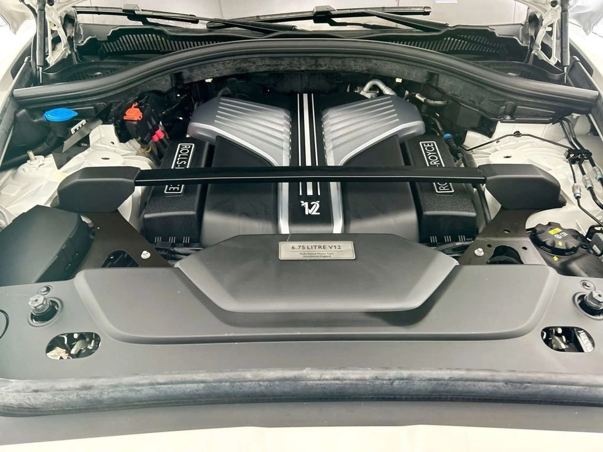 mph027_2783861740_used_2021_rolls_royce_cullinan_sportutility_8119_23020576_28_1024_08a04a82aa