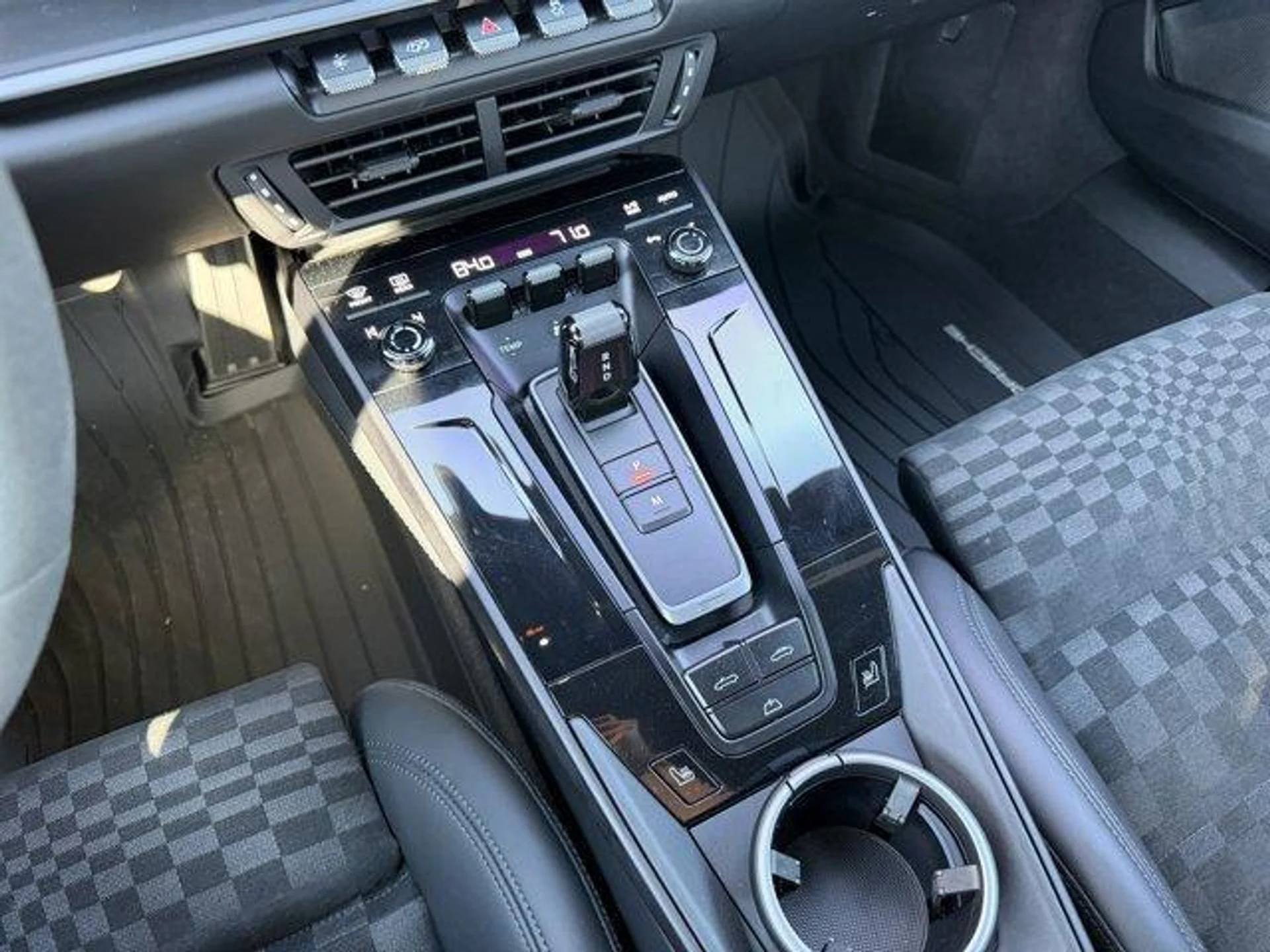 mph027_2784090752_w_Fx2ucs7_Aa6yrr2v_E1_Fd3q_LO_Pwc_7563119e82