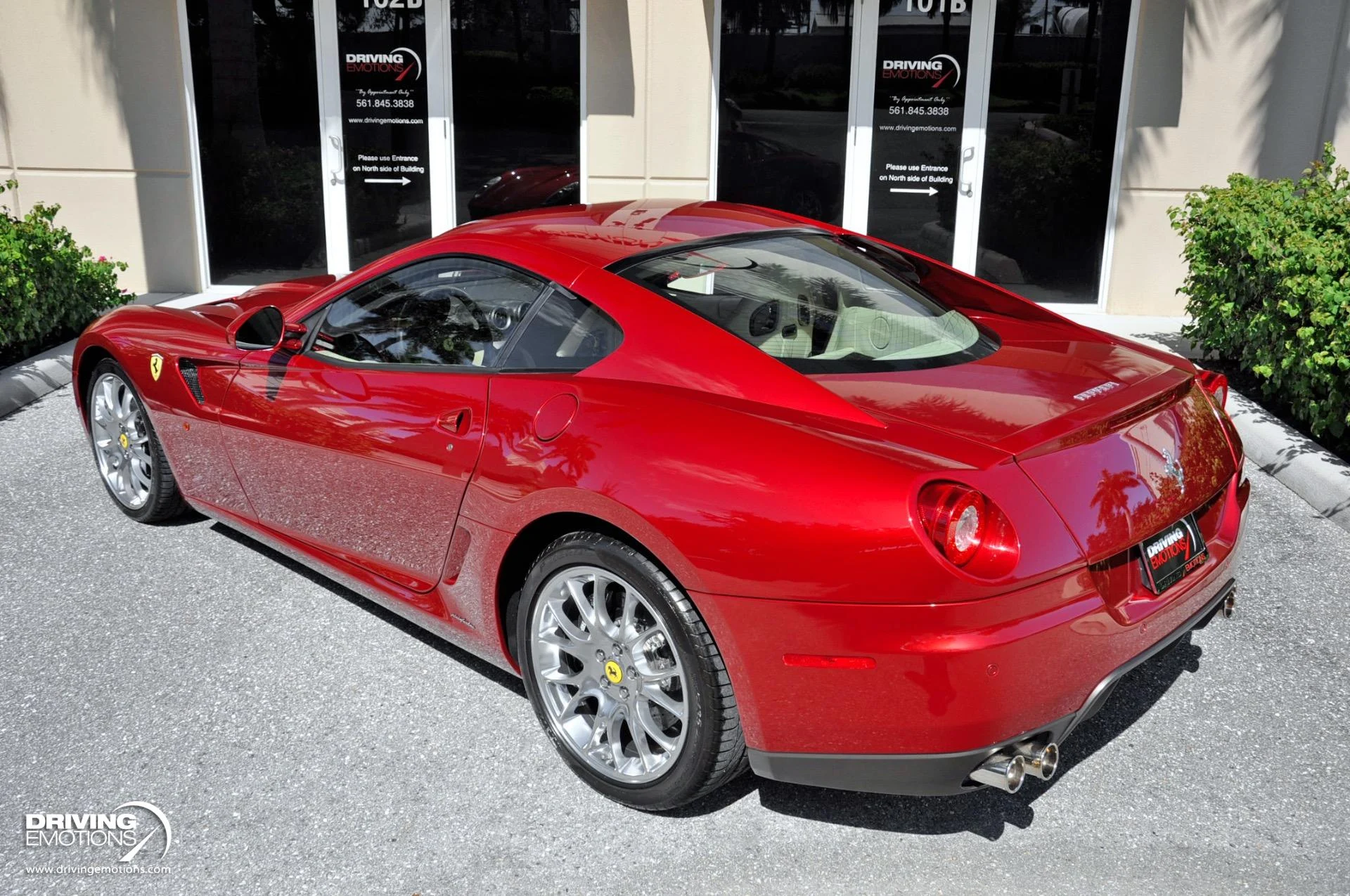 mph027_2787541312_867_p28_l_92e808a825