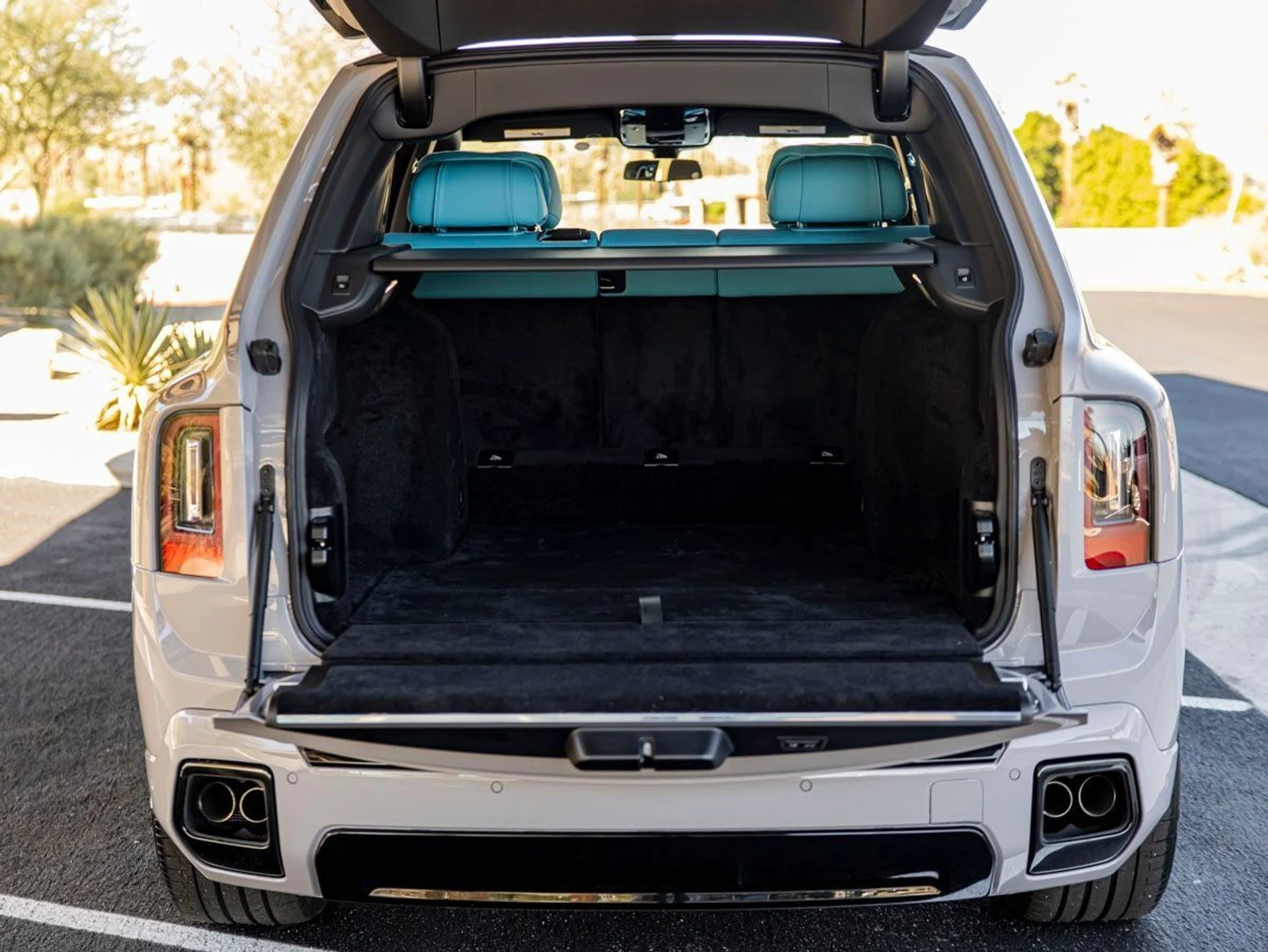 mph027_2787904919_28_4a21d8df7b