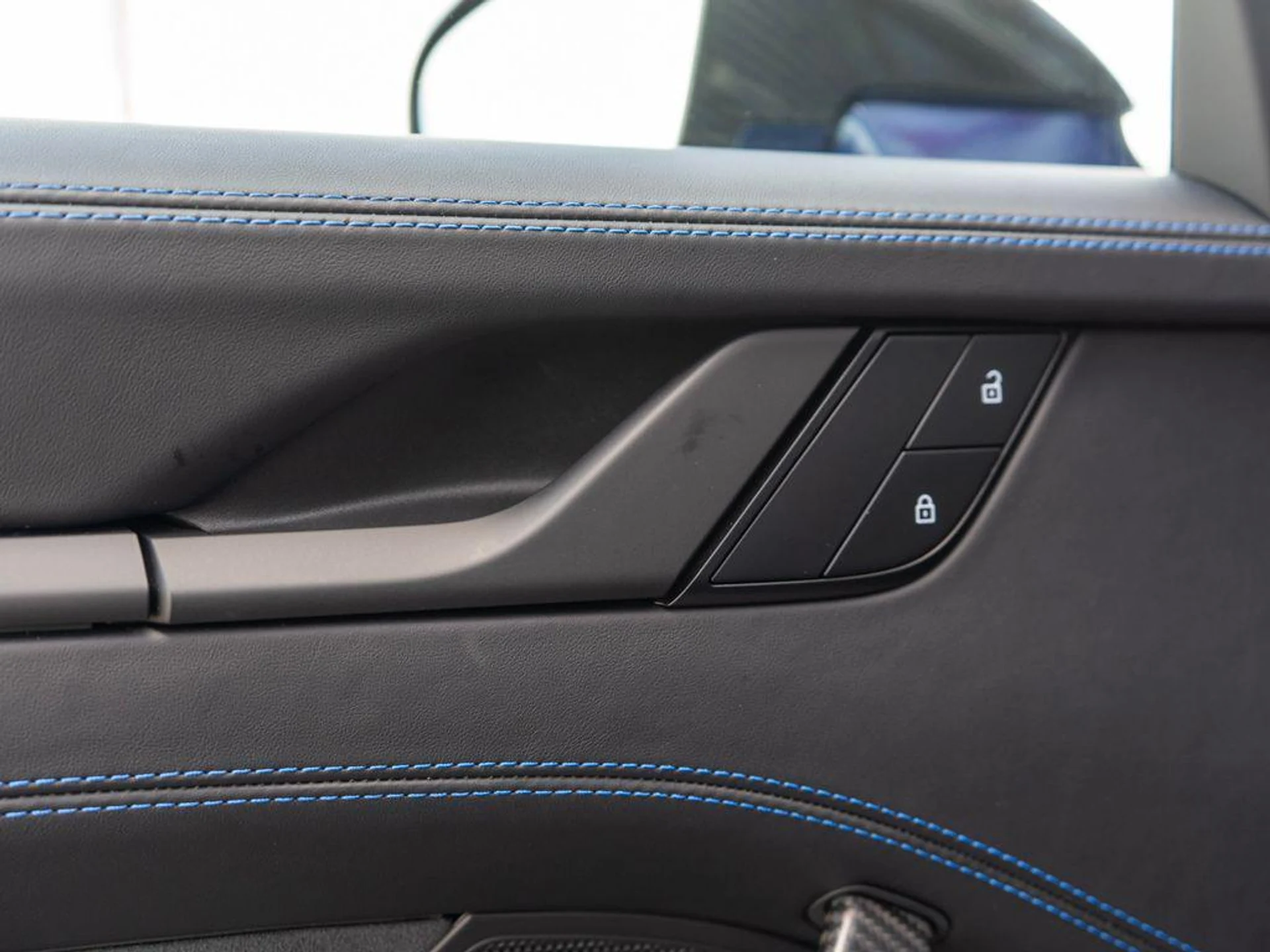 mph027_2789283970_g_0_YMFT_5_Plg_B_Hz_KQ_BTF_Vyzk_M_5e466a0fdf