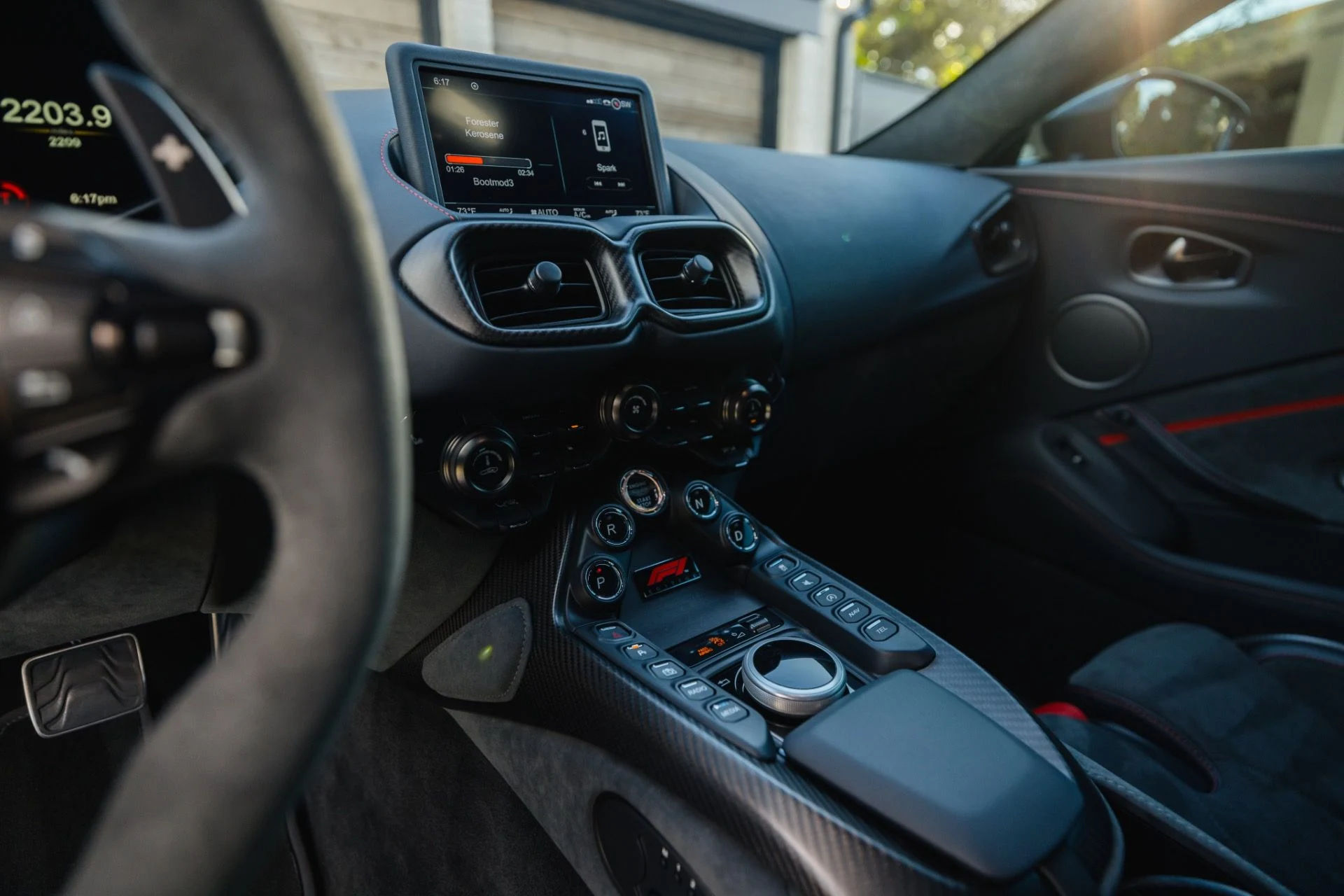 mph027_2801422072_Used_2023_Aston_Martin_Vantage_F1_Edition_1715792310_a93033d7f9