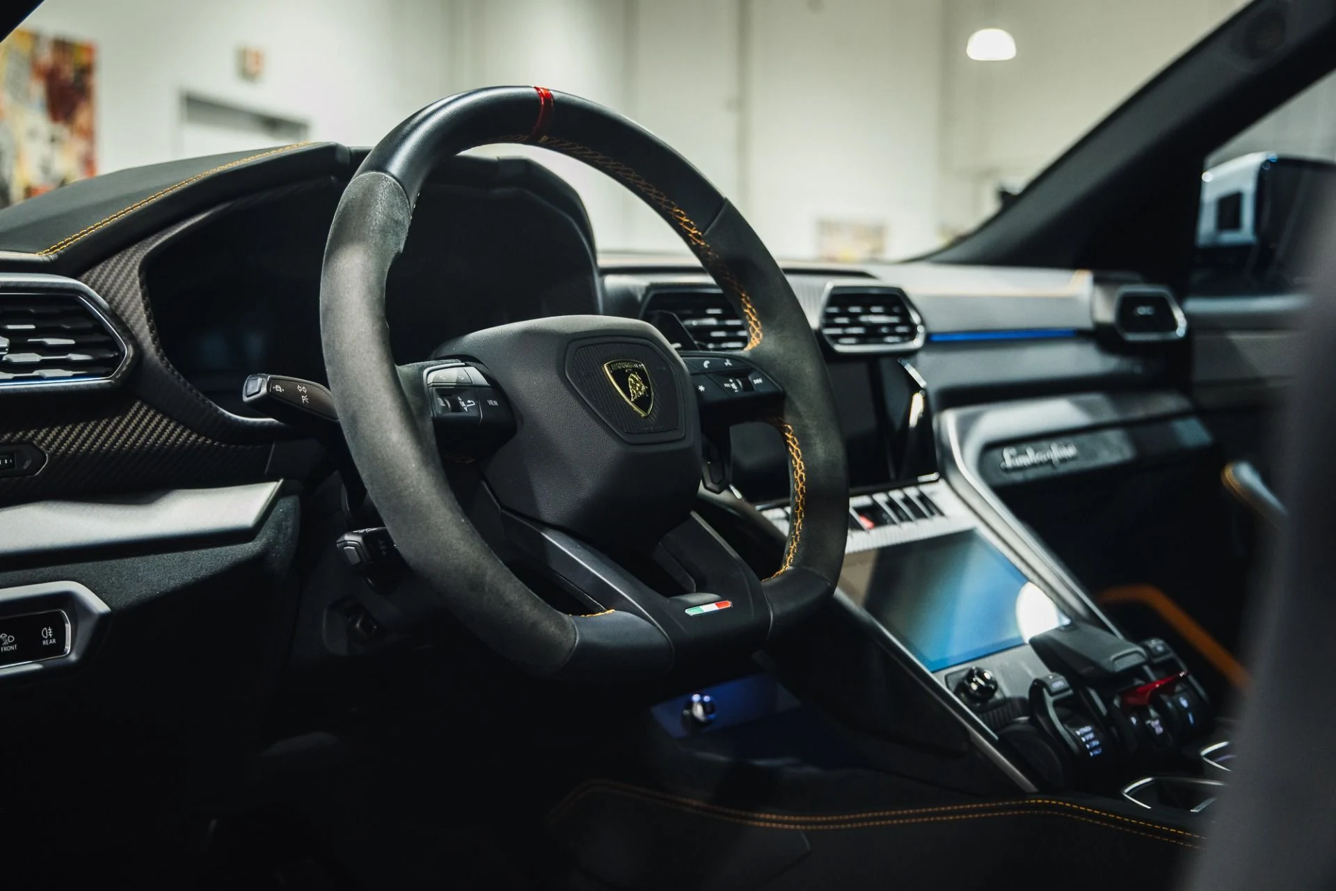 mph027_2805779924_Used_2023_Lamborghini_Urus_Performante_1775866481_71df7ee5db