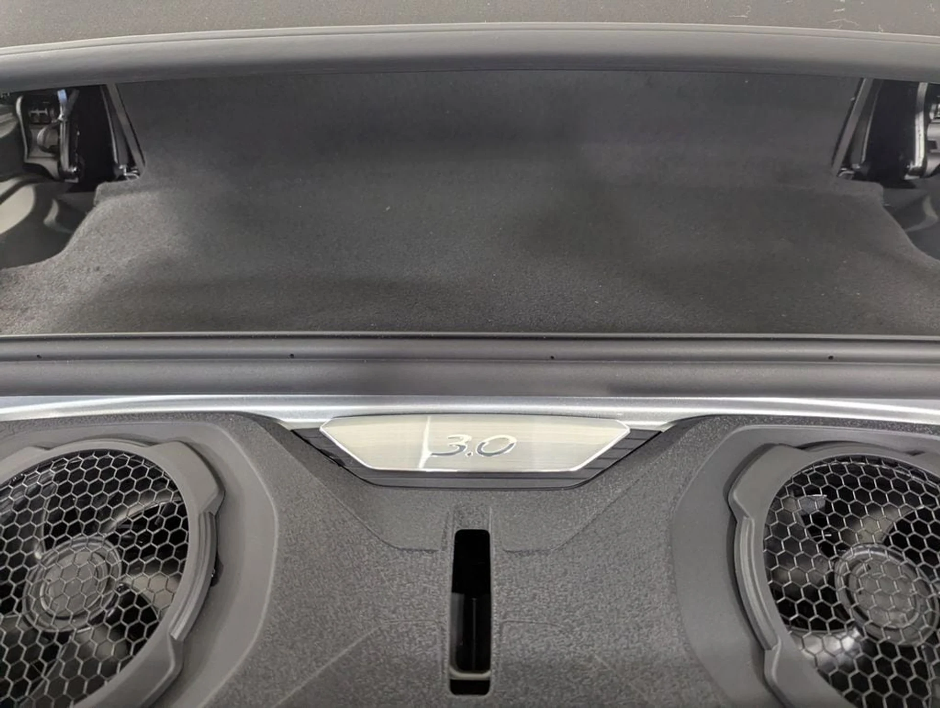 mph027_2806095482_14399ff13bb554cc978a534a50355dc5x_55c5e0f98c