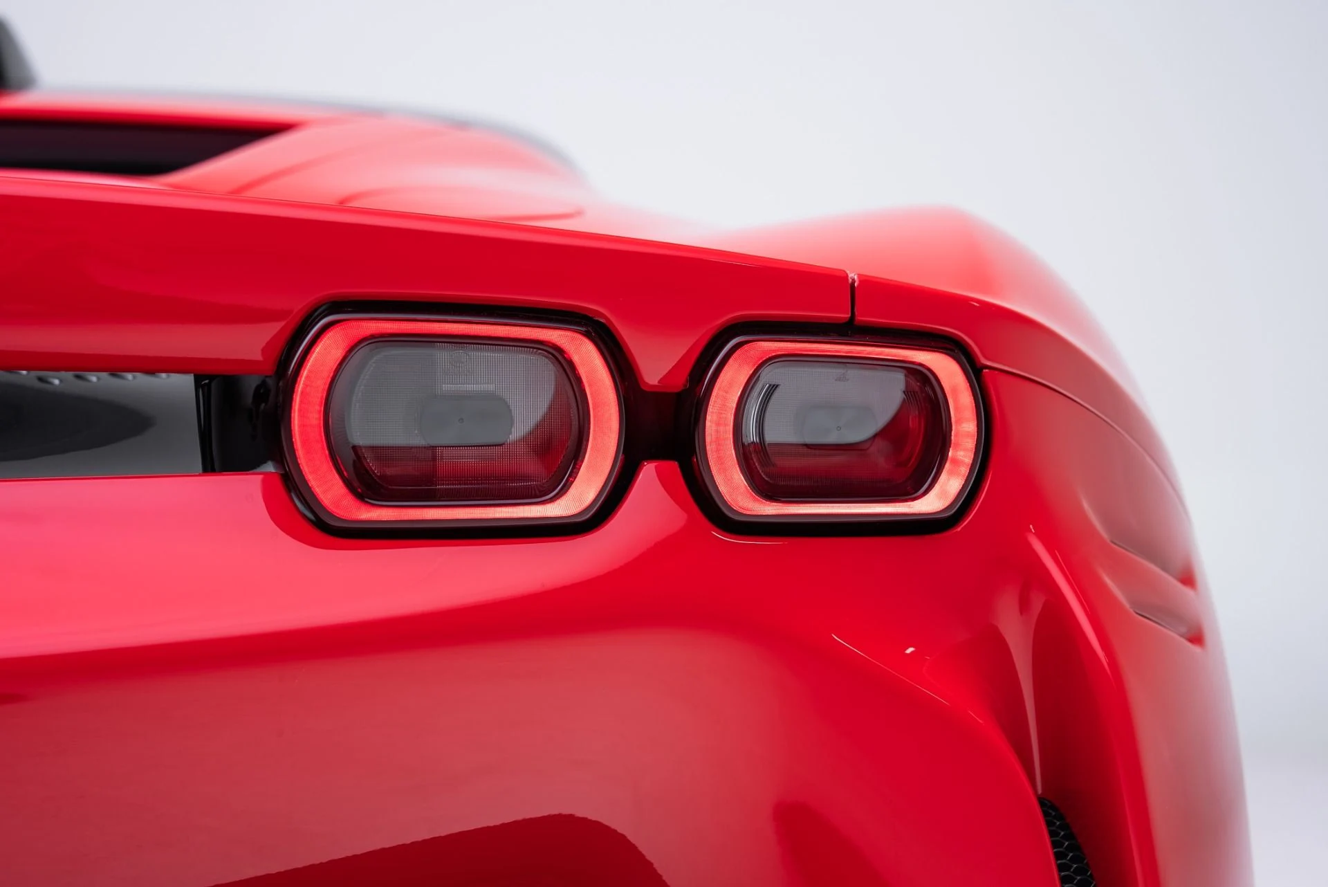 mph027_2813293472_Used_2023_Ferrari_SF_90_Stradale_1773856077_cbfeaea33a