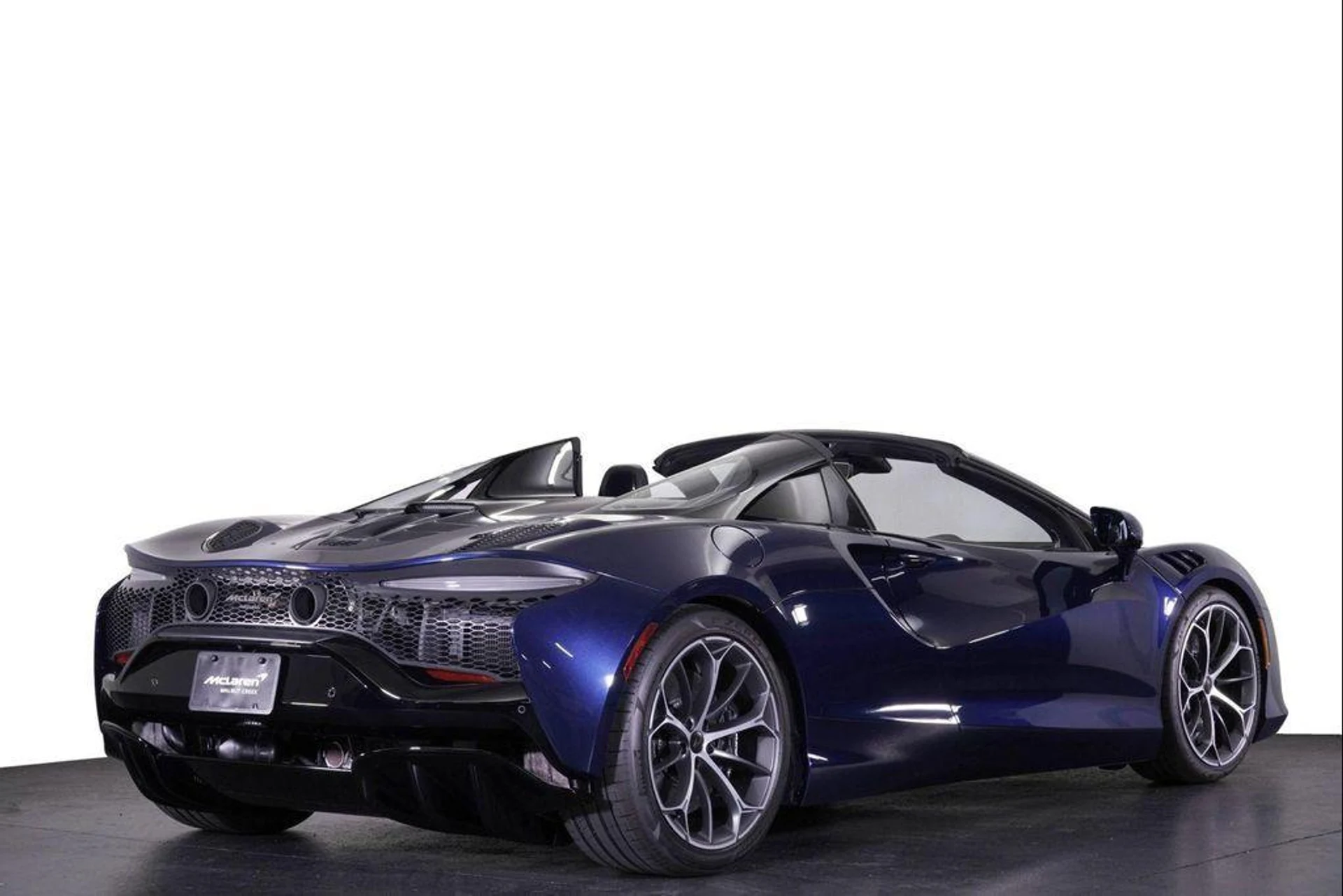 mph027_2826135300_Yw_N_Fal_K_Xp7_SKNY_29_B2_Mu_Cvr6g_605f33efea