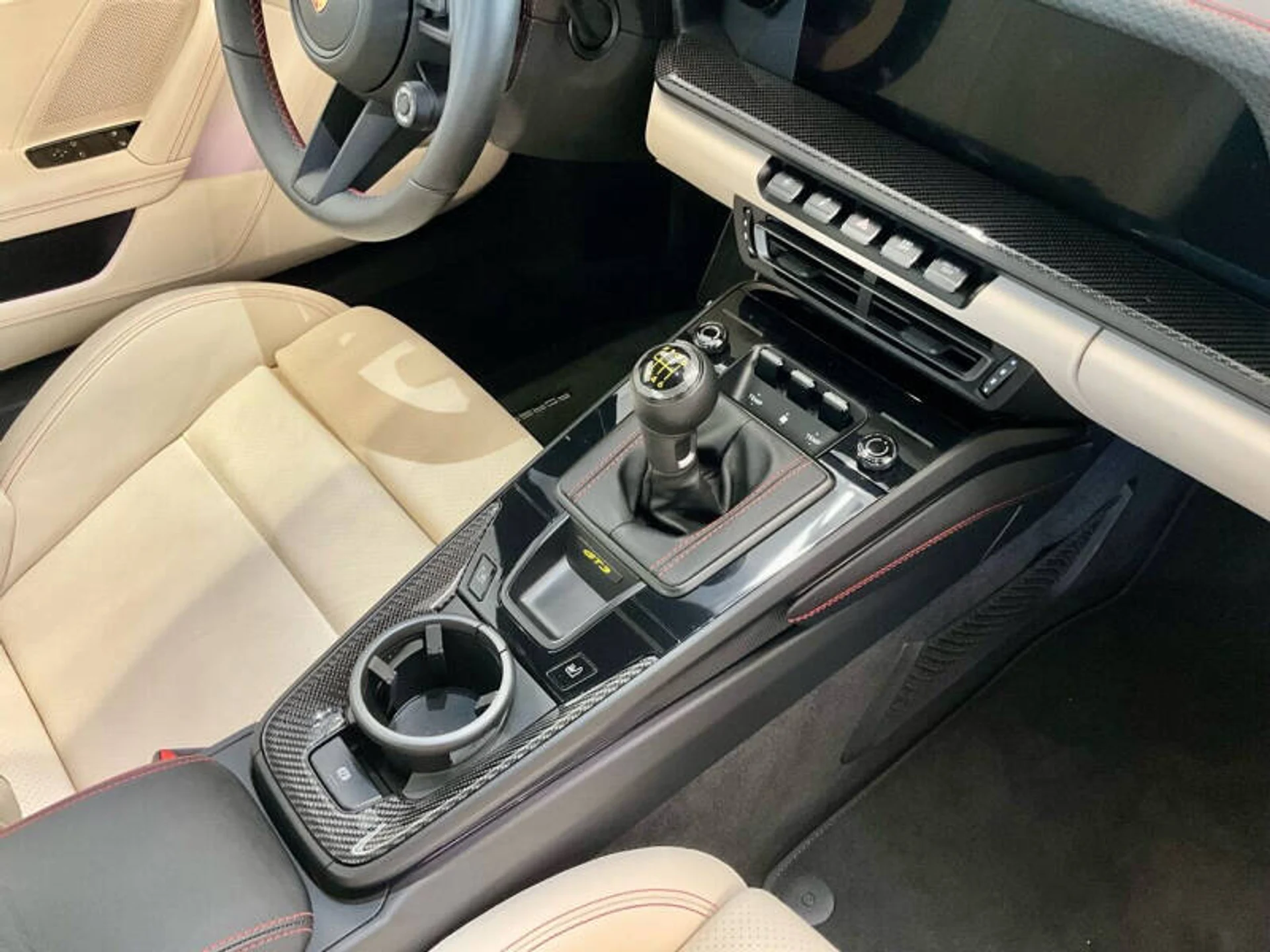 mph027_2826585471_2022_porsche_911_gt3_2dr_coupe_a1548deb49