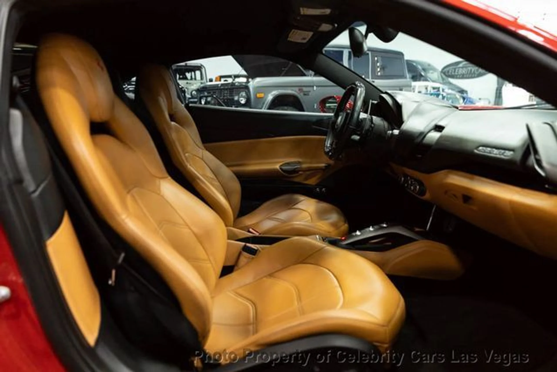 mph027_283131569_used_2018_ferrari_488_gtb_coupe_9707_23093492_32_640_4f357c569e