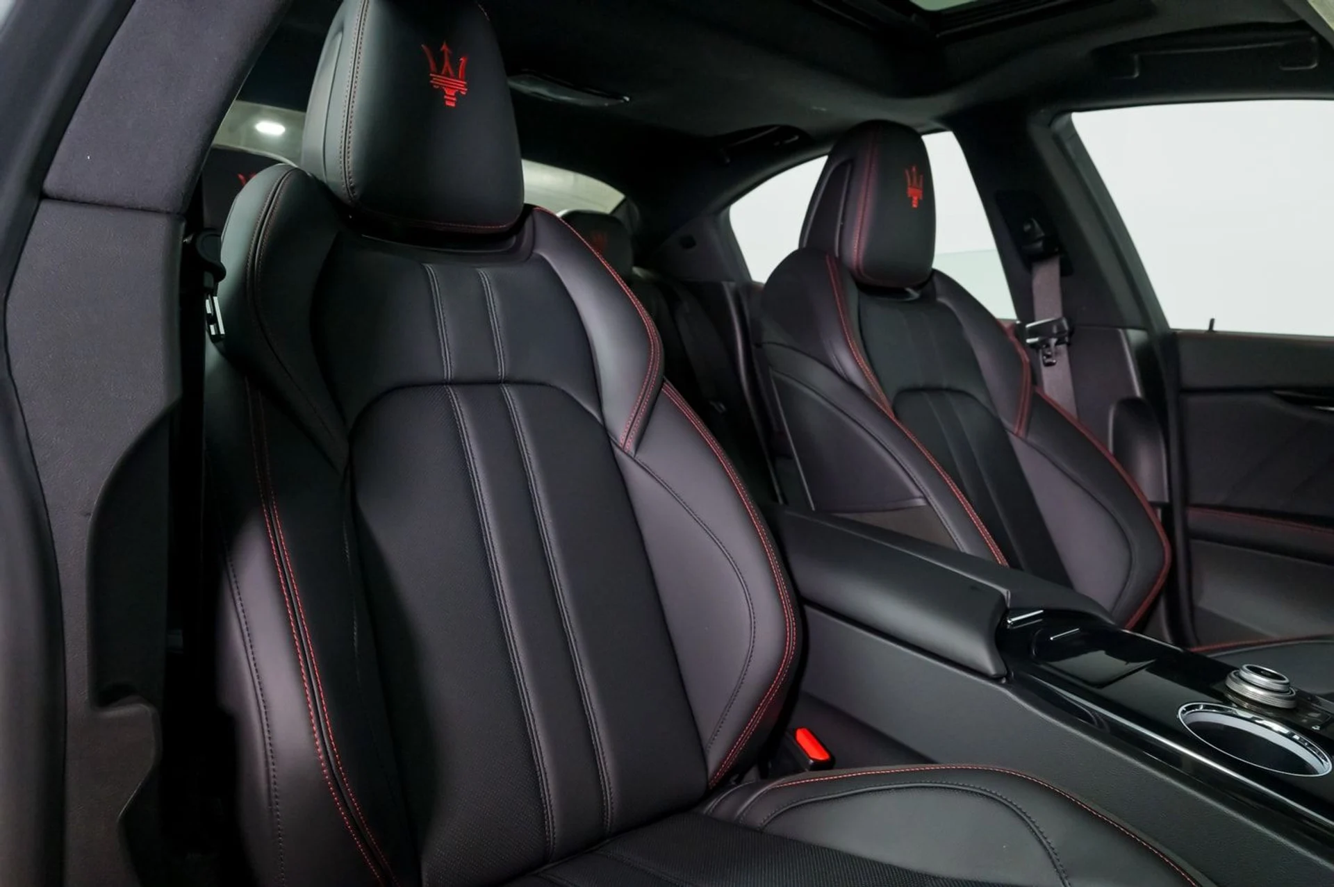 mph027_2832217967_80541df2e02d473296183ba1cf147592_3fb17b163a