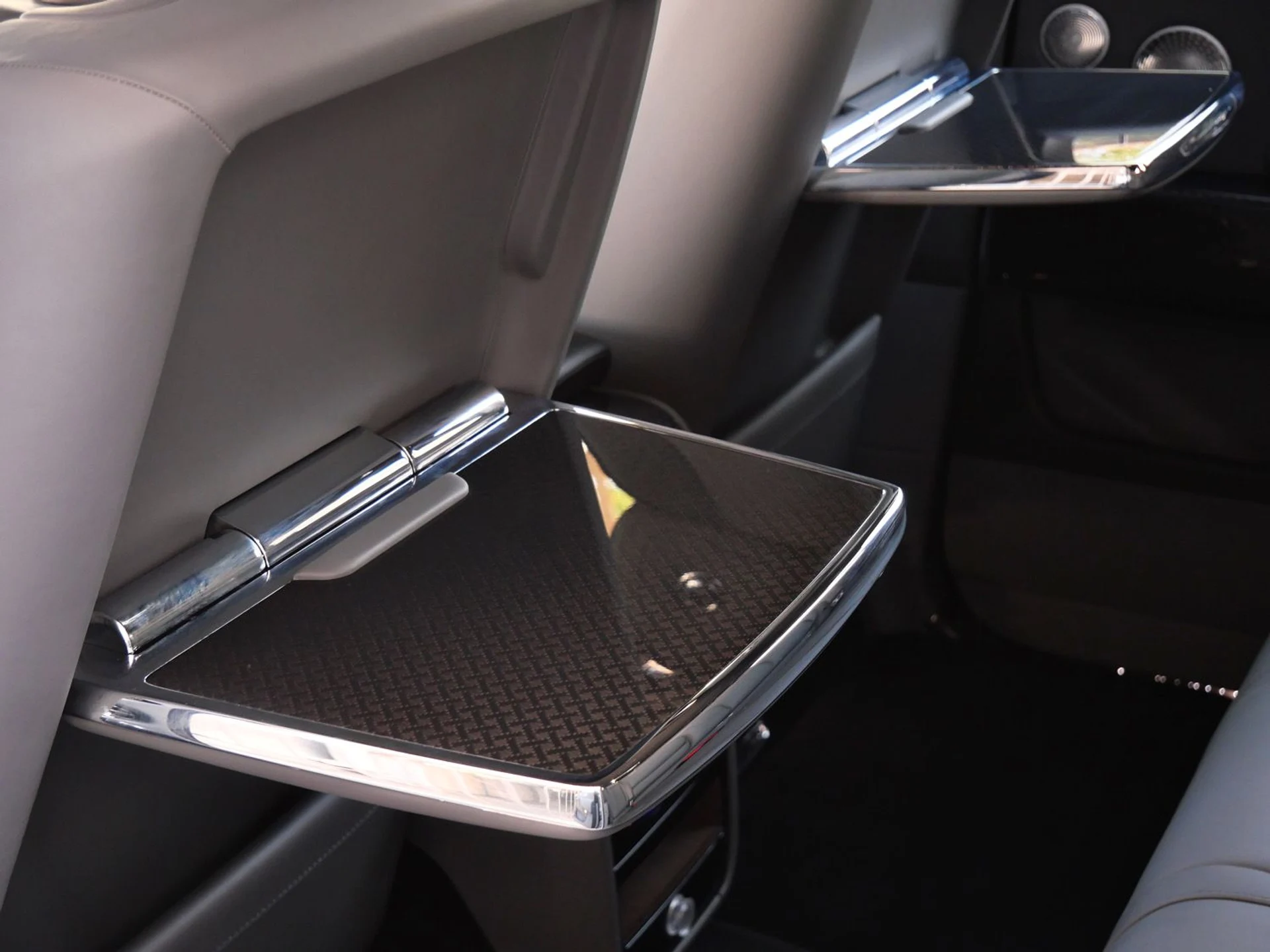 mph027_2838380162_4131616d26f165f60ede04ddaa1c3819x_21951fad4c