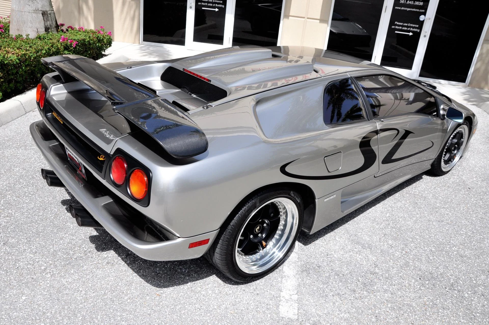 mph027_2841880787_192_p28_l_339a7ff4dd