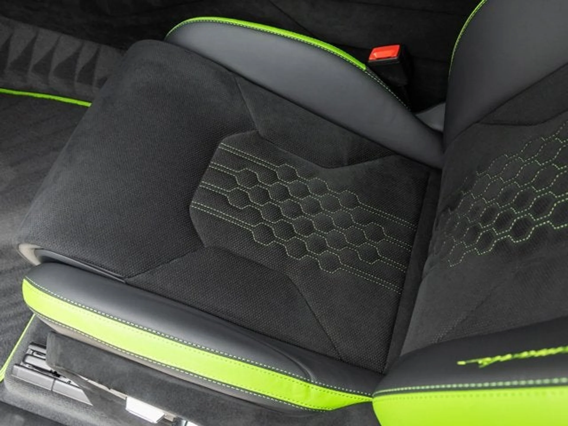 mph027_2844147386_28_3f24ec18c7