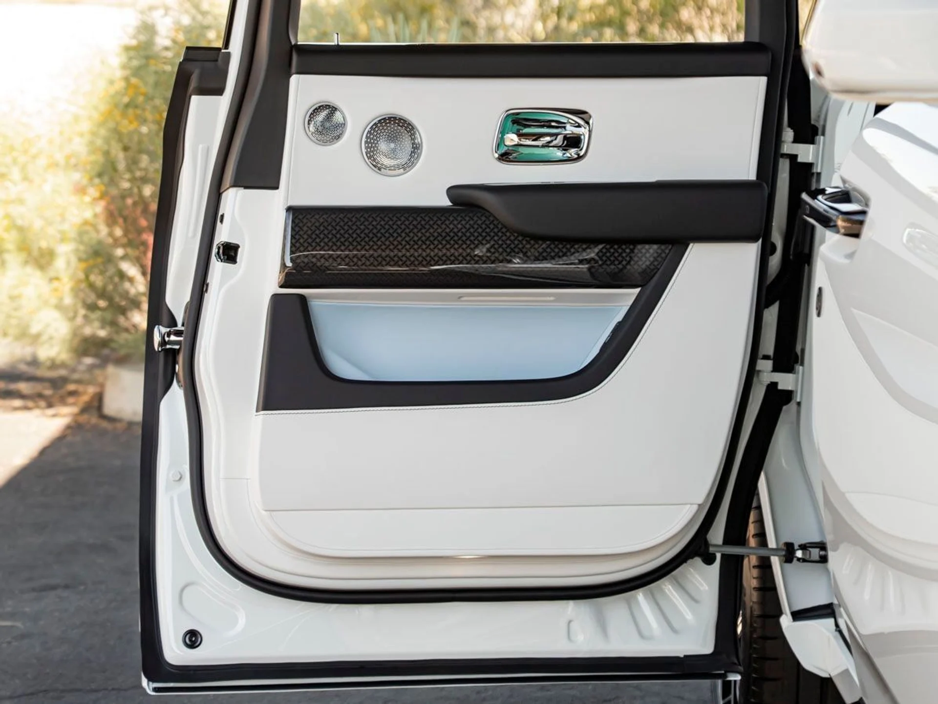 mph027_2849205408_28_1e13c4d4b9