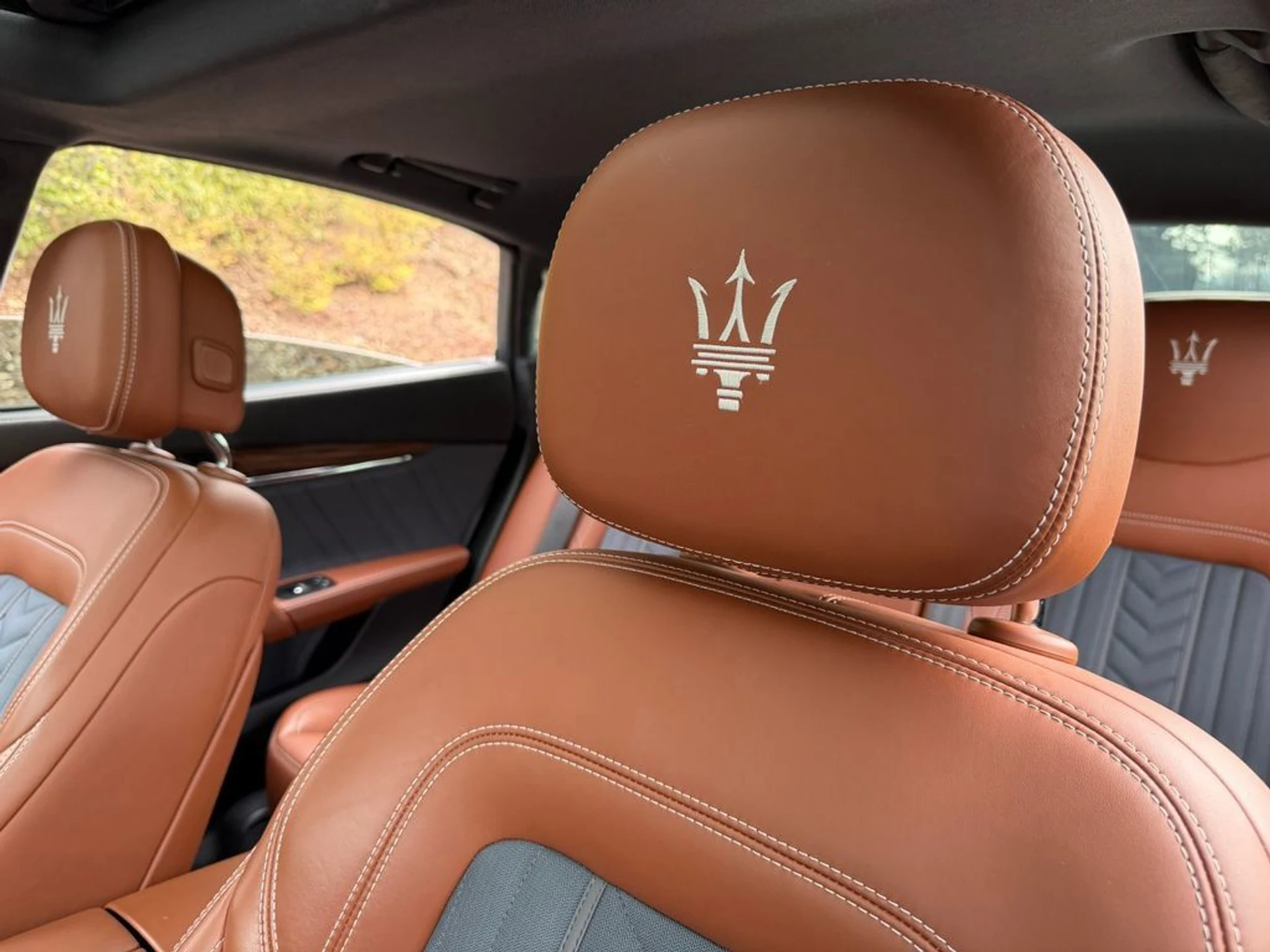 mph027_2851402334_2344e61ca30c4948b4404b4ffaaccdbe_a09d3e729d