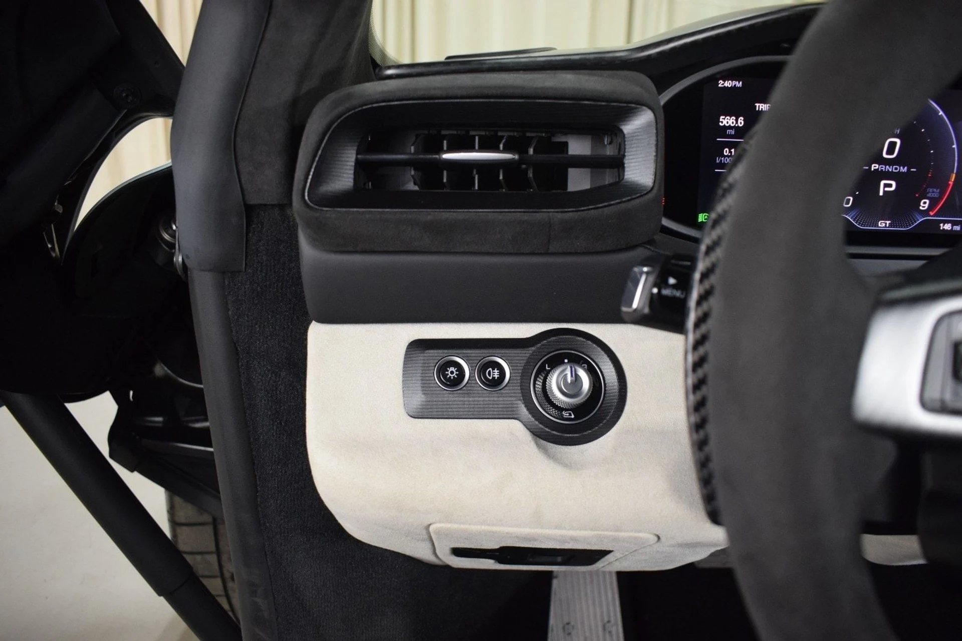 mph027_2851458442_7feb5f24ffce74a3c5605980bce6a126x_23608c8e37