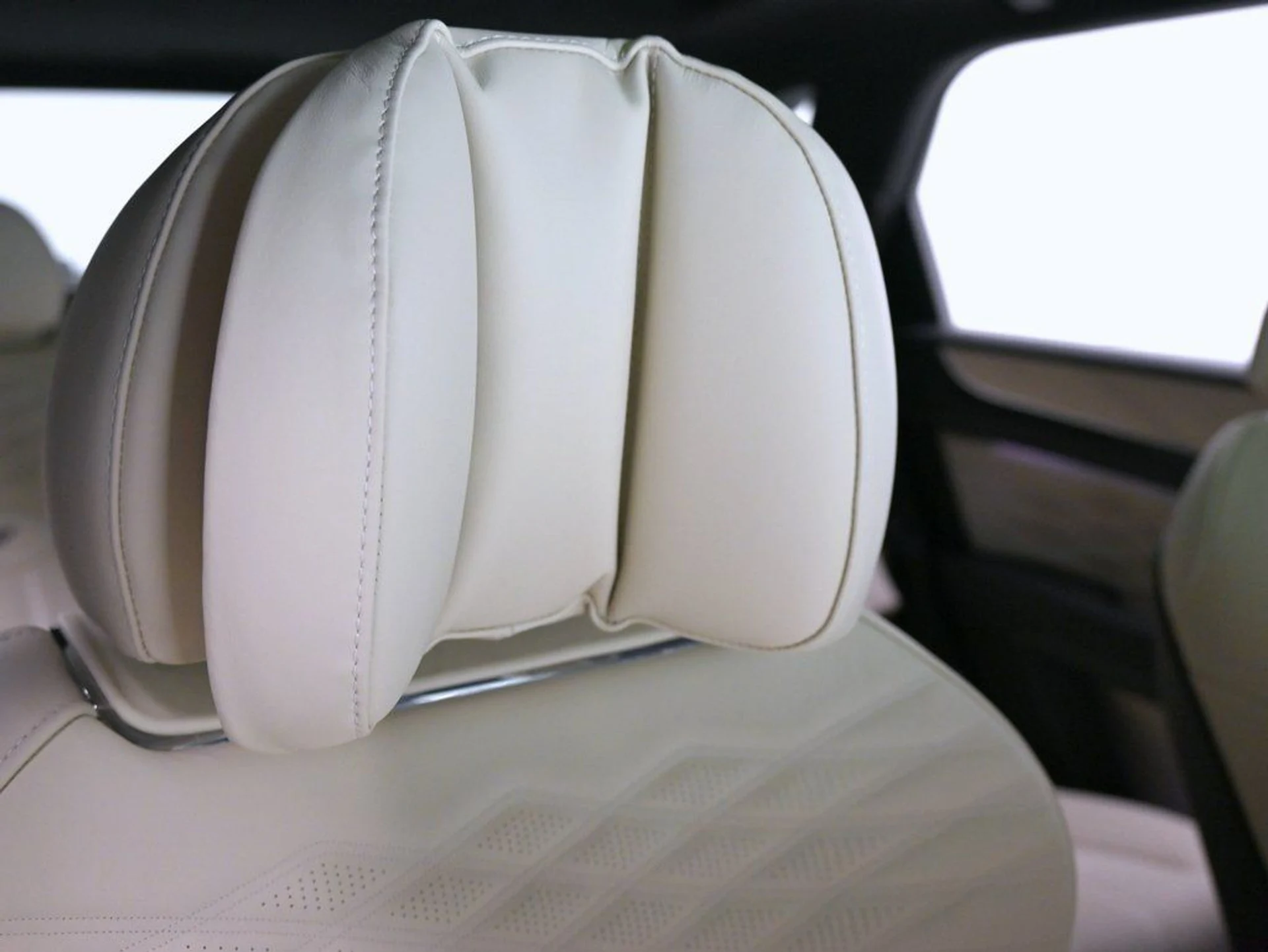 mph027_2852239187_dd9b3f199672d2461e08a04b552bb903_f2f3b9d9b0