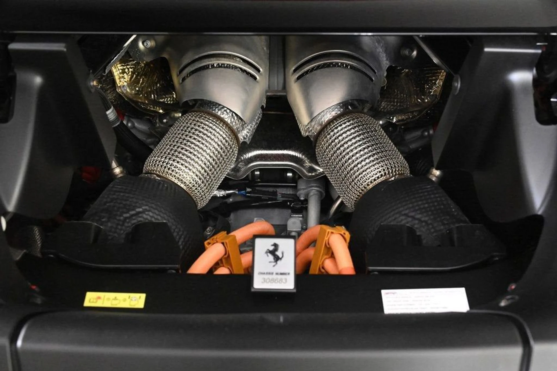 mph027_2853079840_edce246d914a4dba85f571f1a32ddc84_789cc01af0