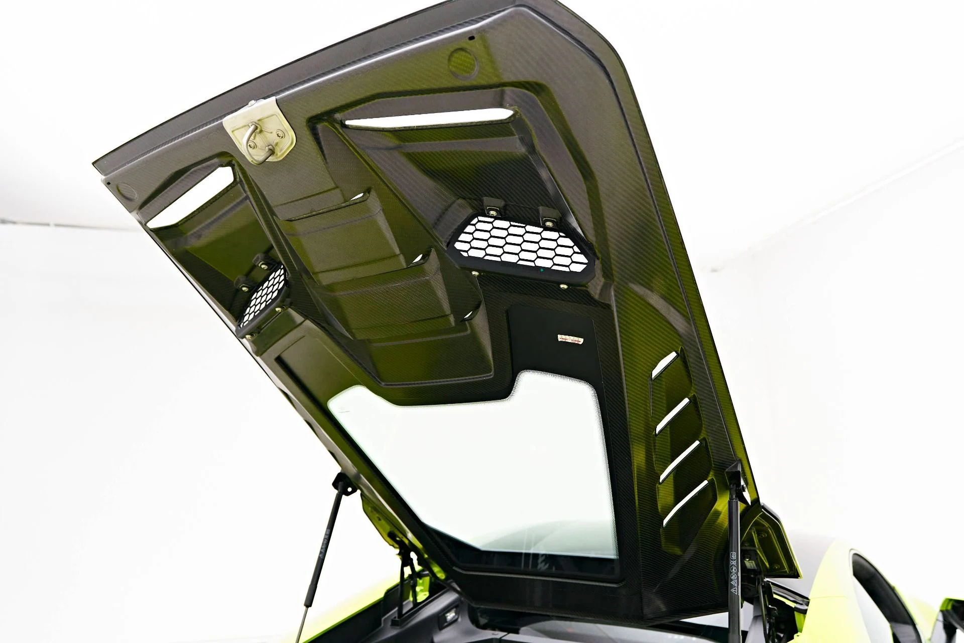 mph027_2854605298_Used_2023_Lamborghini_Huracan_Tecnica_Base_1715640571_8c94951cc2