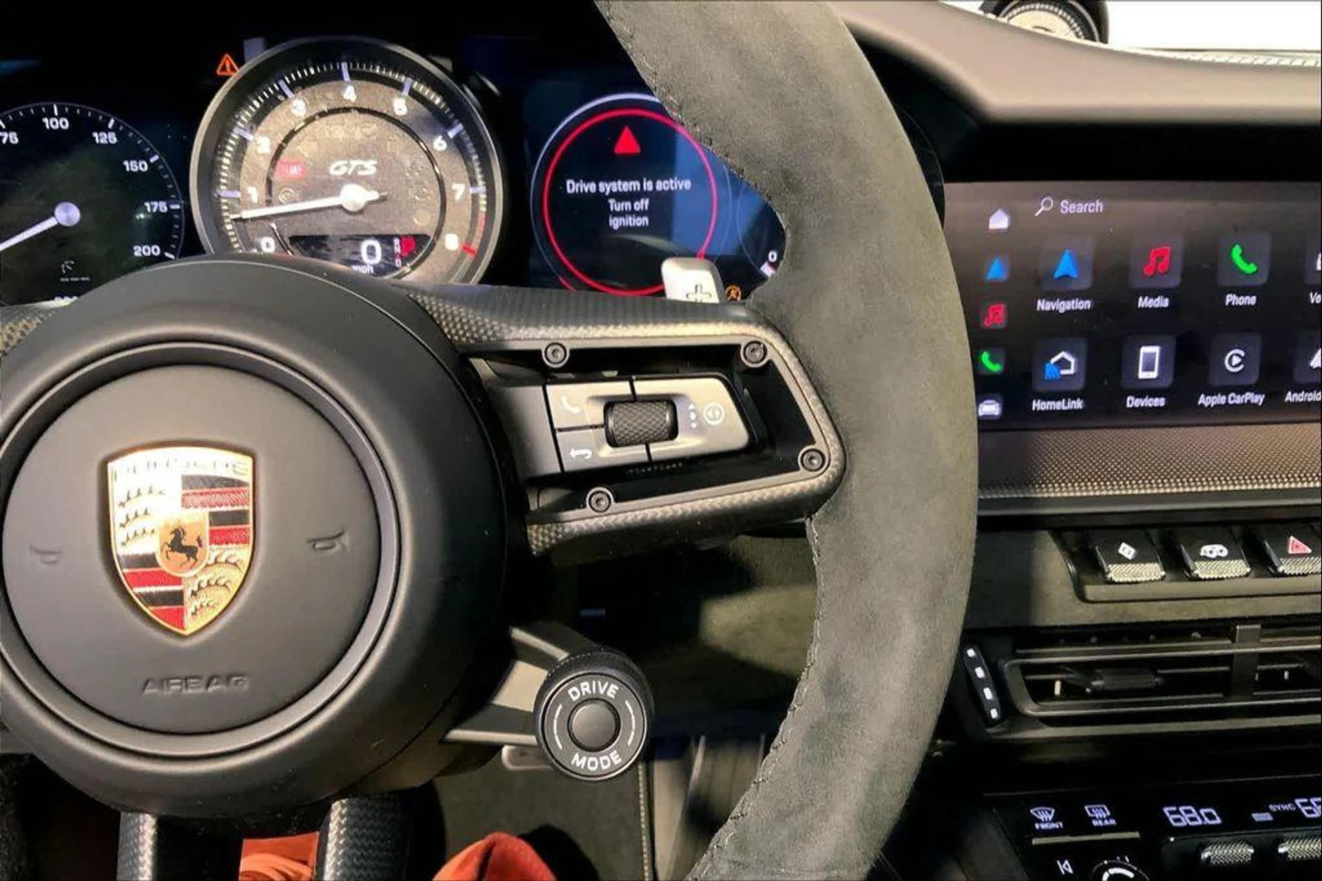 mph027_2856760840_P4_A1kt_R_Fx_4p_Mc3_MCY_Tb_Zh_UP_4_E_0aeeb4bc78