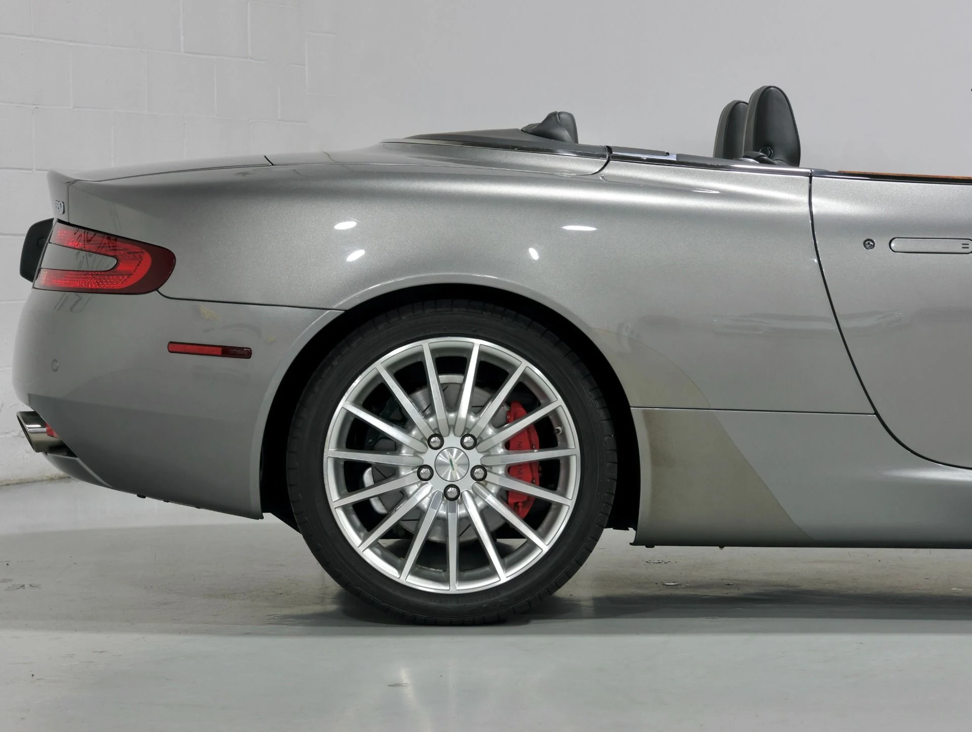 mph027_2864839304_Used_2008_Aston_Martin_DB_9_V12_Volante_V12_Power_Only_18_K_Miles_Freshly_Serviced_All_Original_1750279132_37b06f3b2e