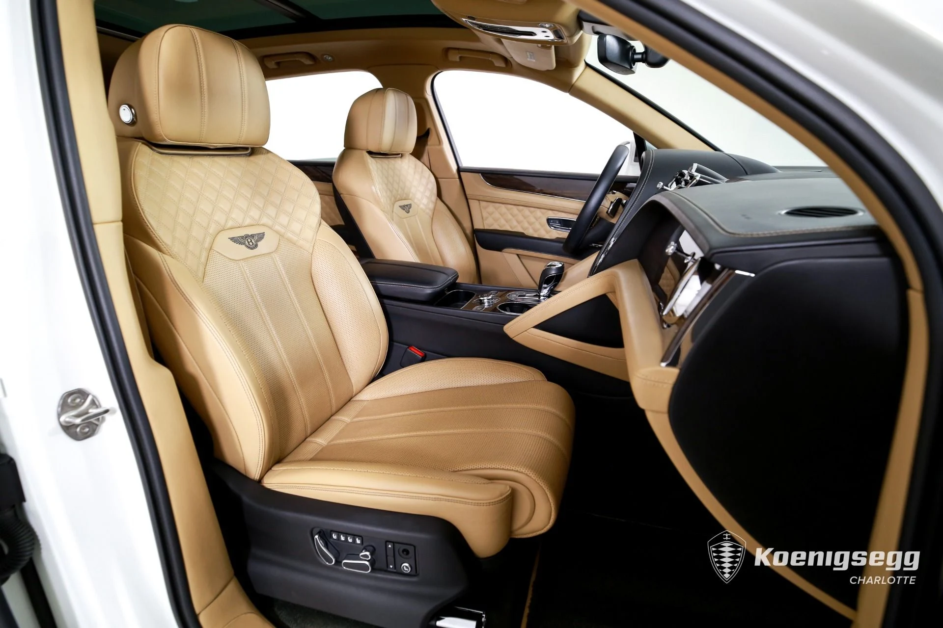 mph027_2869715653_Used_2021_Bentley_Bentayga_Hybrid_1782838696_1876628393