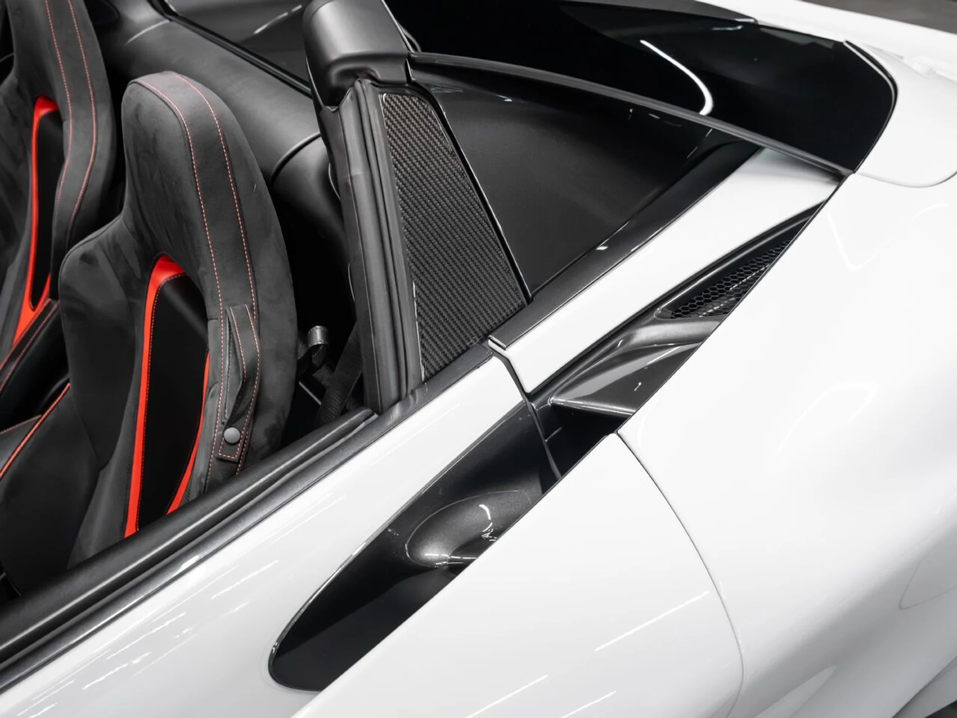 mph027_2872397528_mclaren_720s_2019_d903931f45