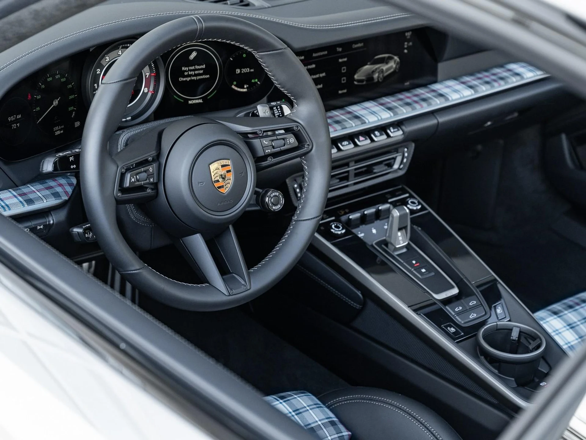 mph027_2873911522_Used_2025_Porsche_911_Turbo_1762268516_b3d15e827a