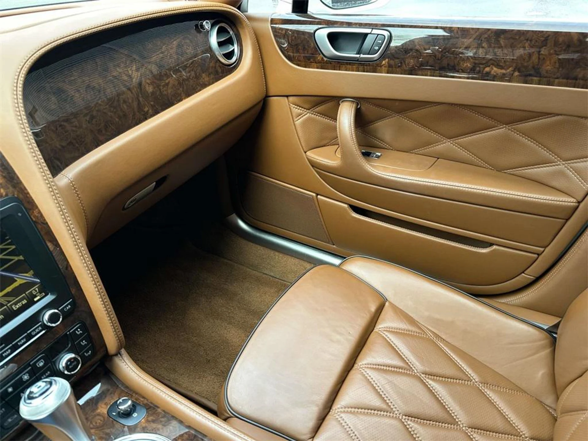 mph027_2877036420_0a_JVRT_u_Tgr_VSY_2s_z_N4_T32_WN_Qc_e4d7ffb11f