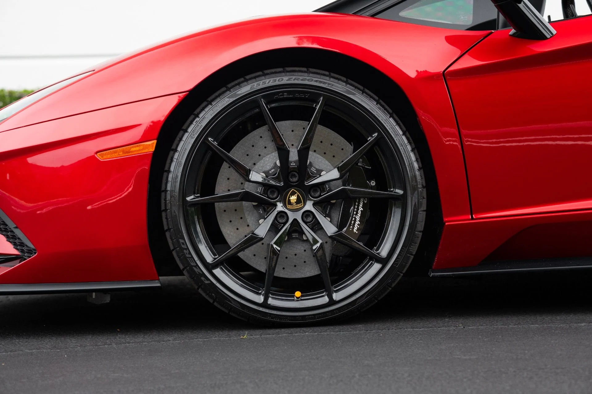 mph027_2879621302_Used_2018_Lamborghini_Aventador_Roadster_LP_740_4_S_1770343320_f242d16b32