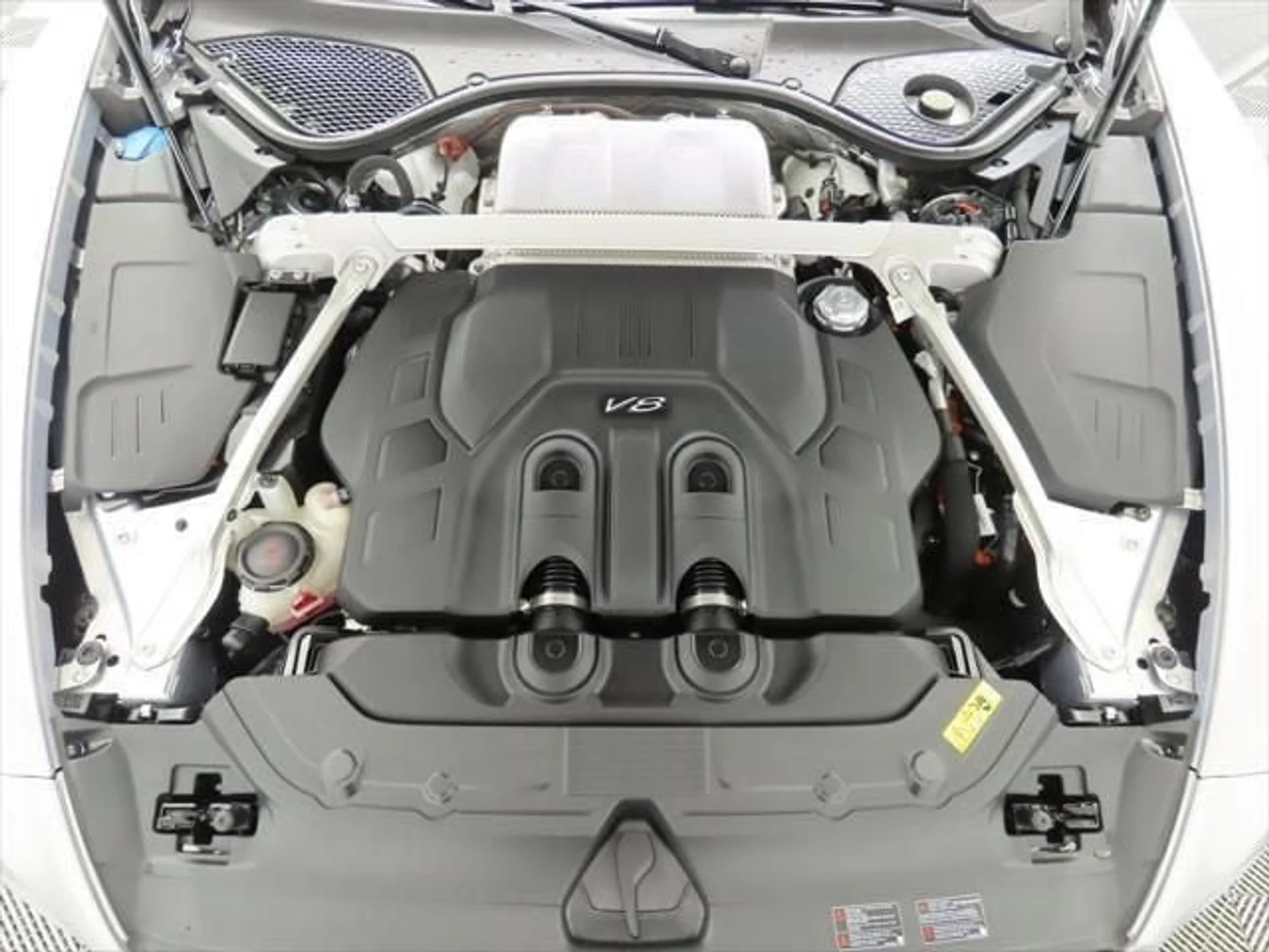 mph027_2883579455_new_2026_bentley_continental_gt_azure_8119_22937672_28_640_b1ce01176c