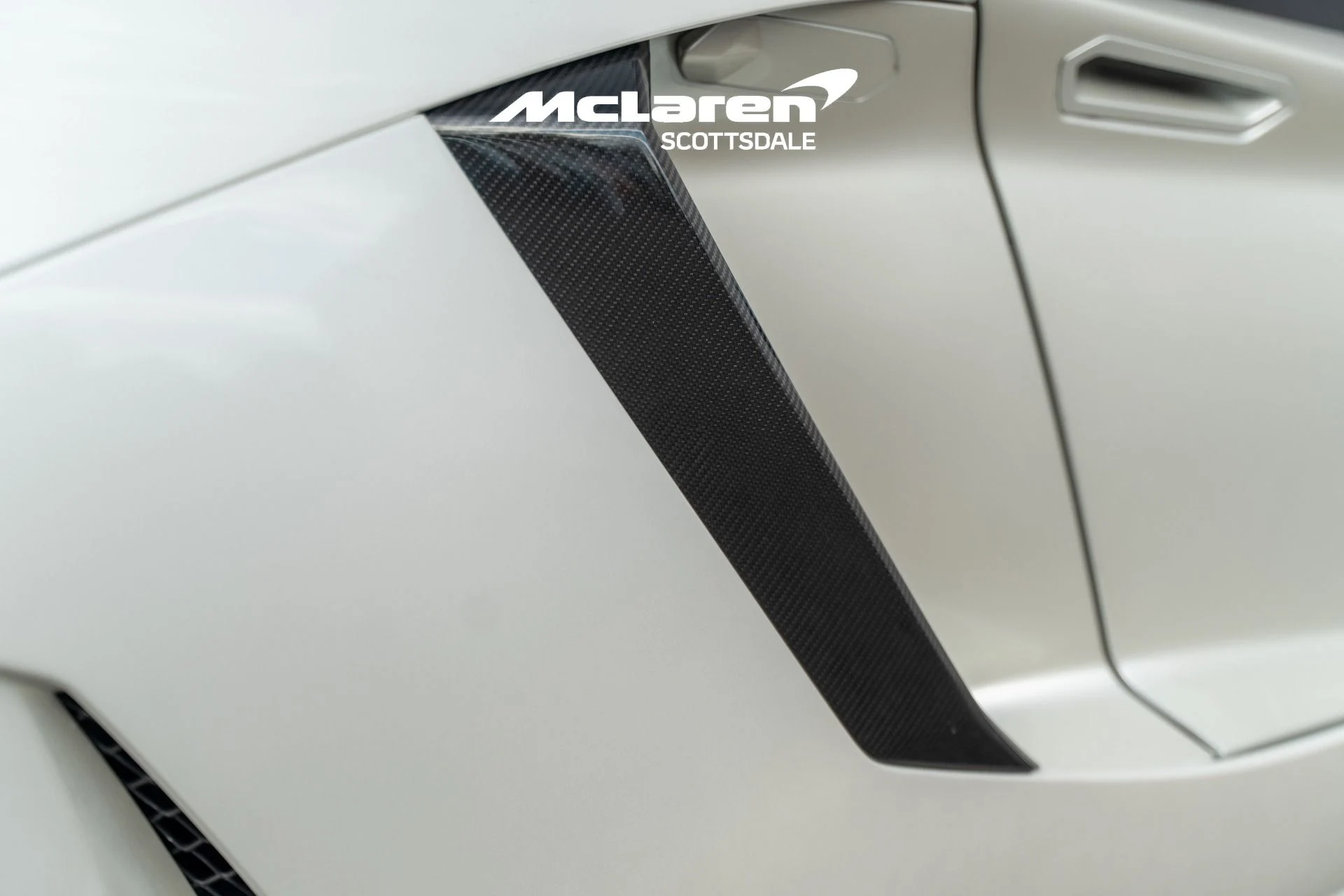 mph027_2888599490_Used_2015_LAMBORGHINI_AVENTADOR_LP_700_4_1771652889_d4cb114ab6