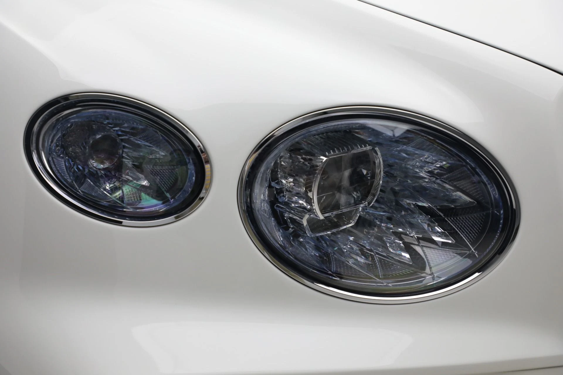 mph027_2896835590_New_2025_Bentley_Bentayga_V8_a4896ca15f