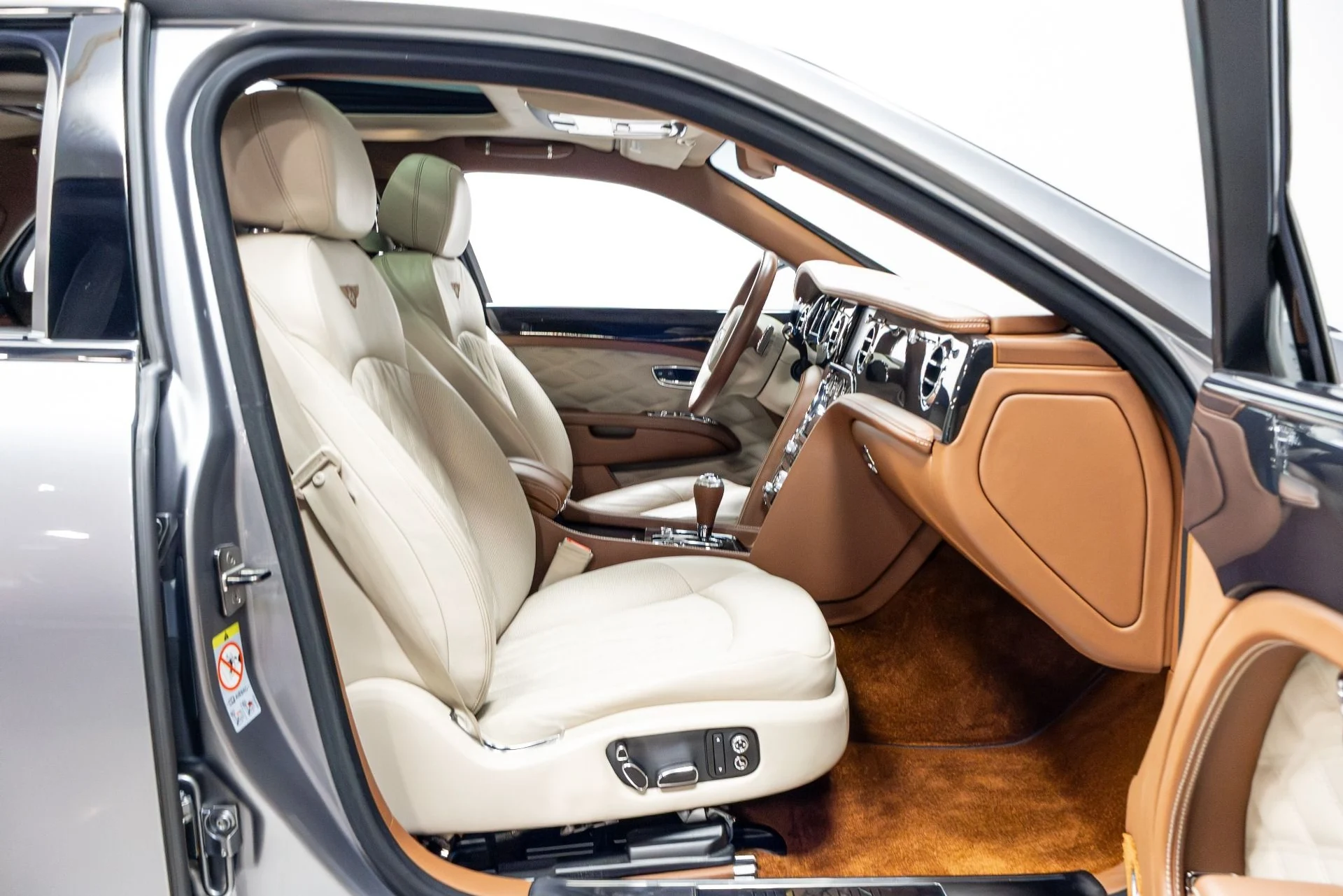 mph027_289840305_Used_2017_Bentley_Mulsanne_Speed_1775685979_b6cd192ece